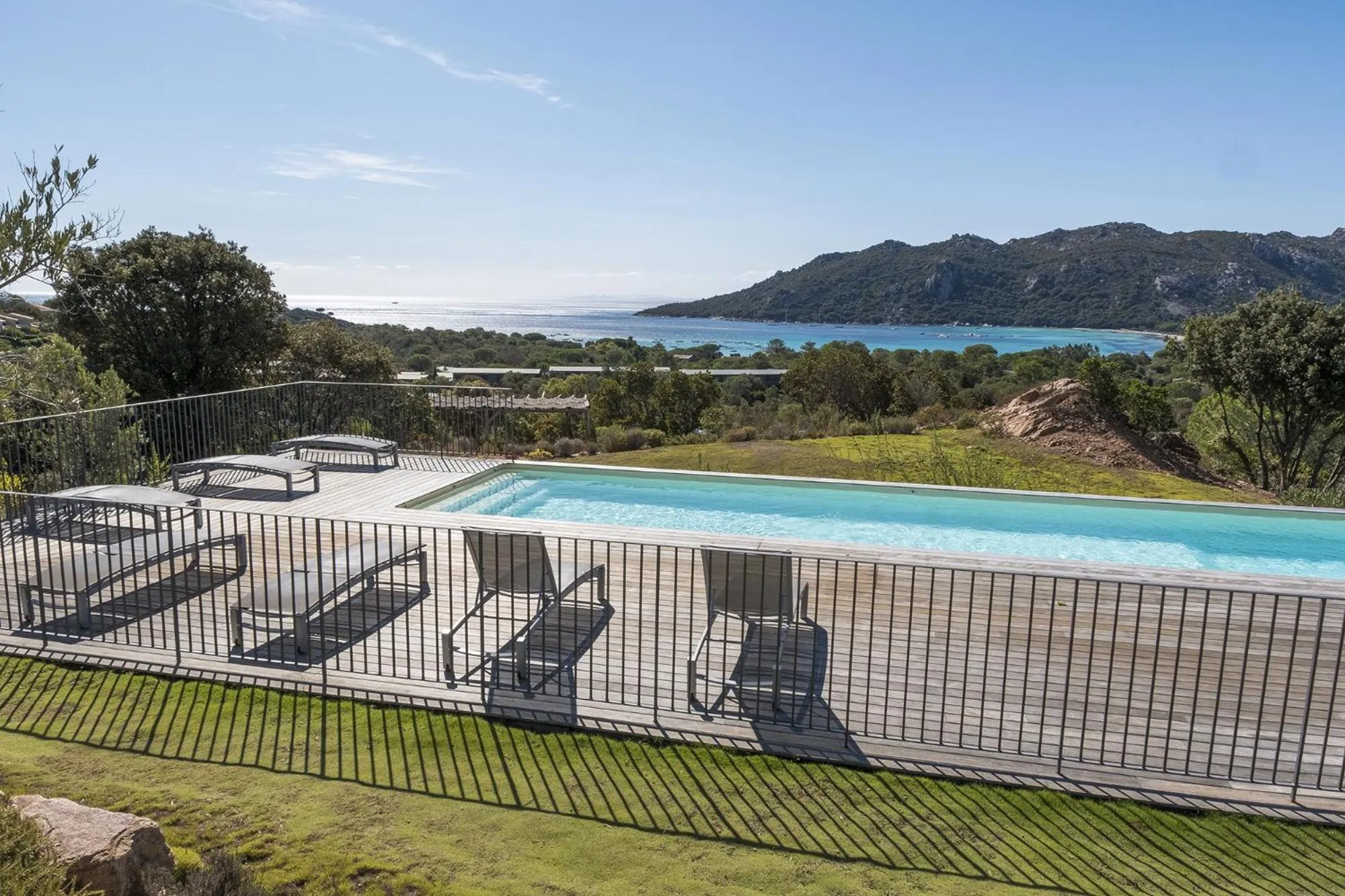 Garden in Domaine Santa Giulia Palace
