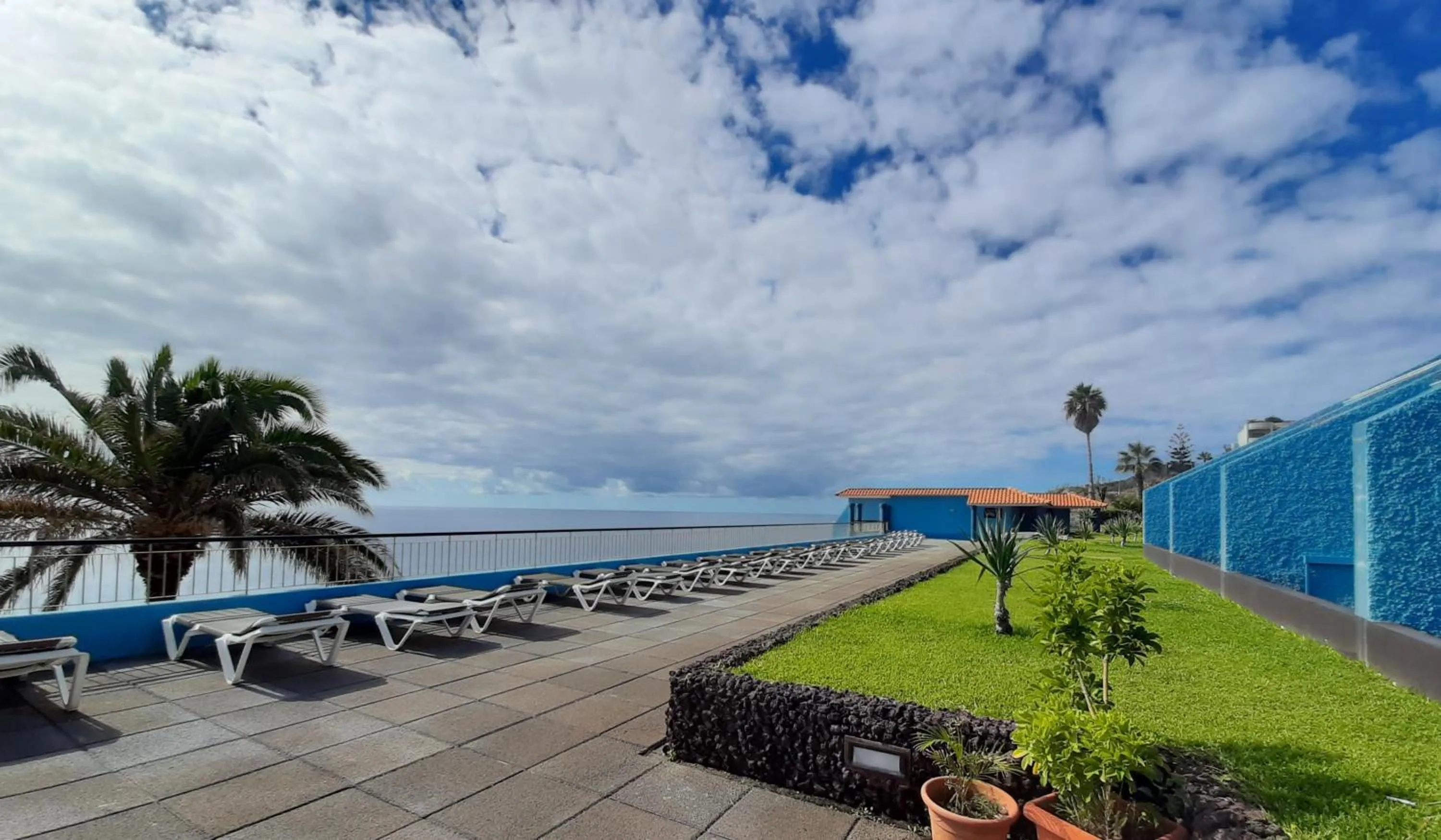 Area and facilities in Hotel Roca Mar