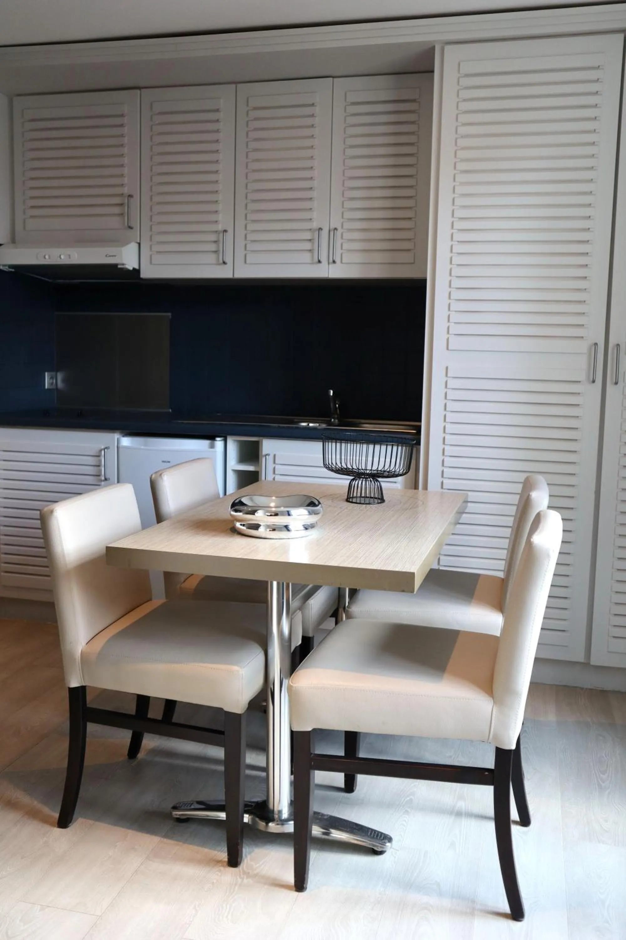 kitchen in Hôtel Florida