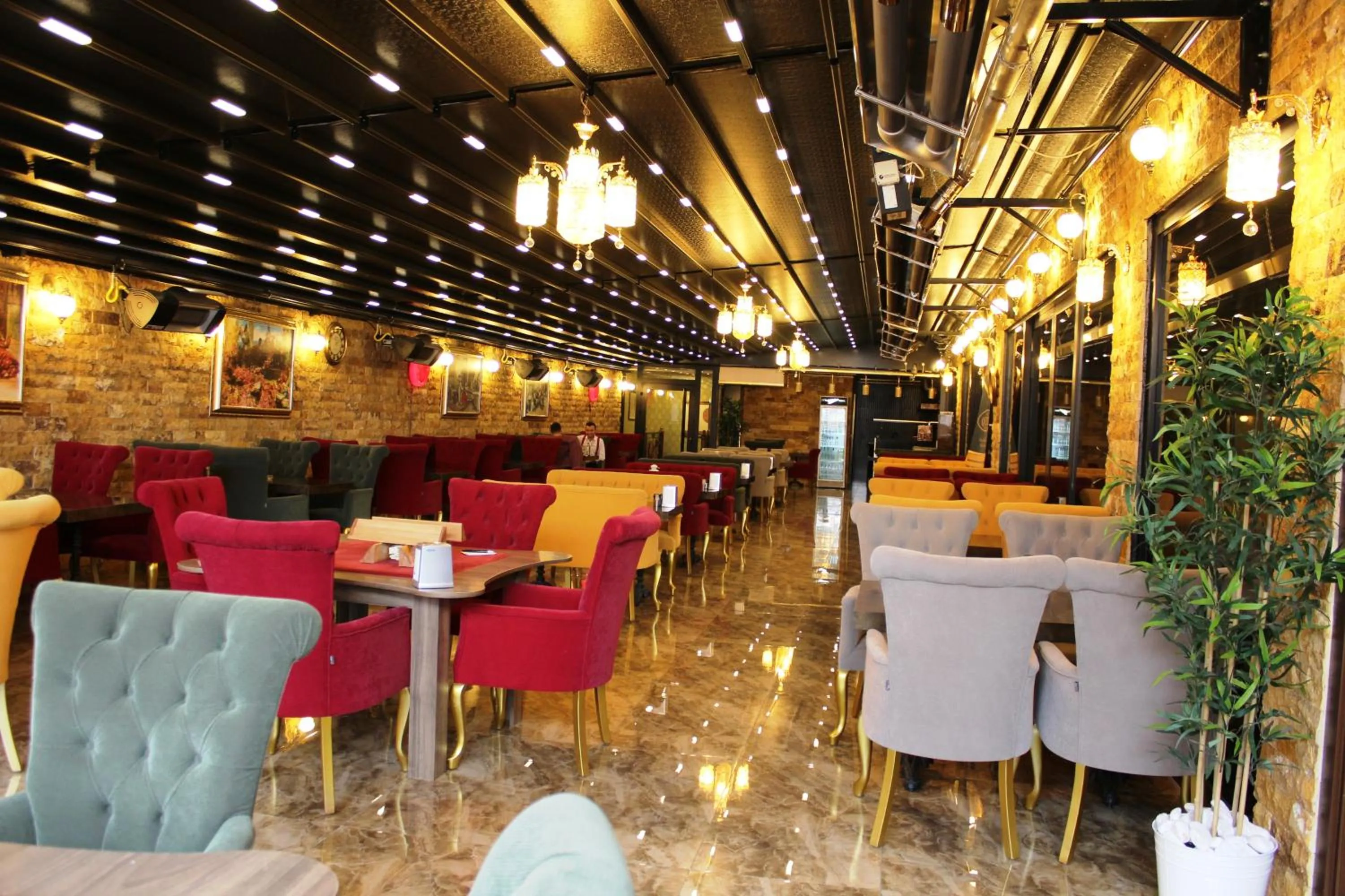Restaurant/places to eat in Savona Otel Sivas