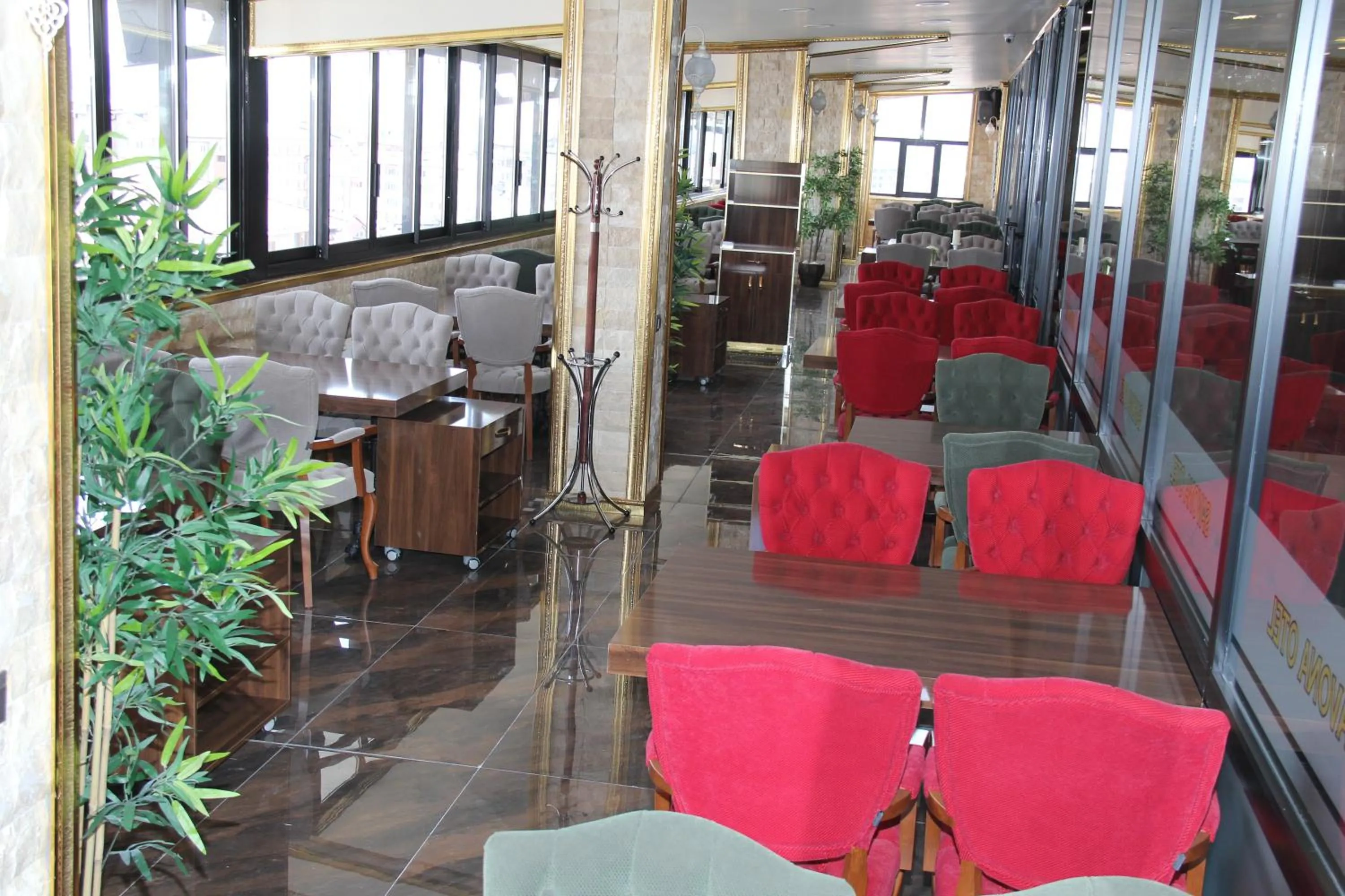 Restaurant/places to eat in Savona Otel Sivas