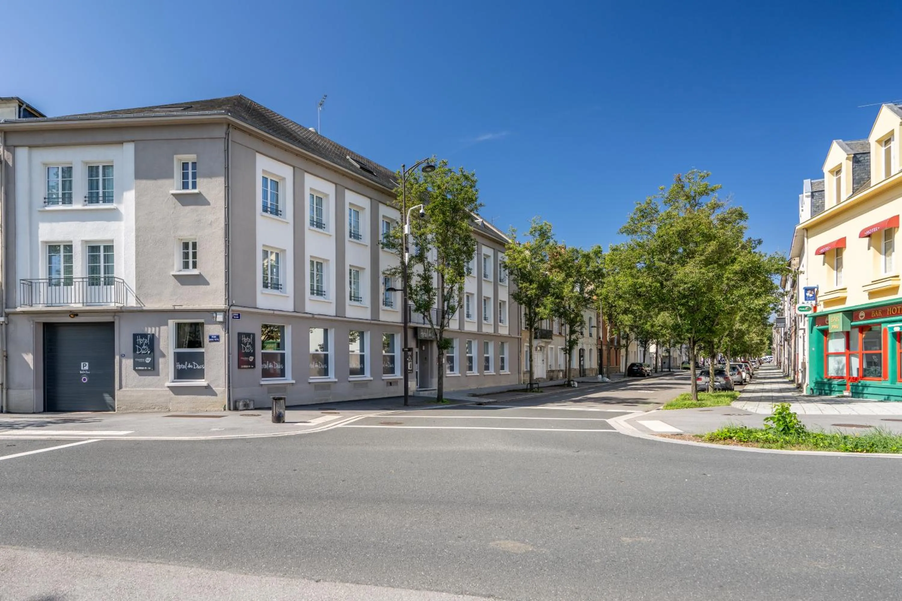 Property building in Hotel des Ducs