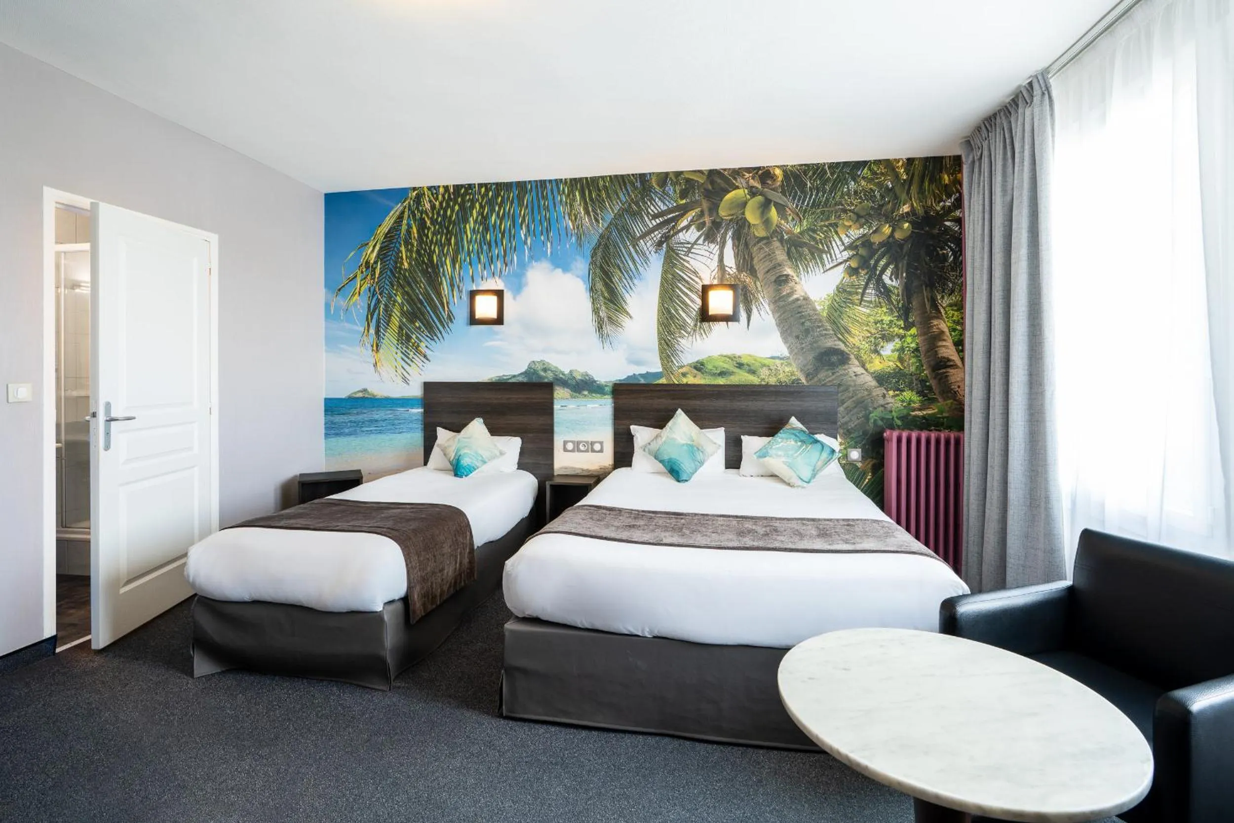 Bedroom, Bed in Hotel des Ducs