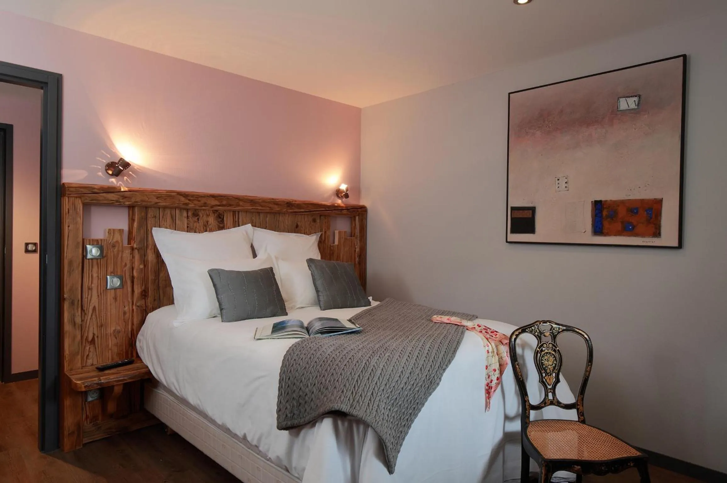 Standard Double Room in Hôtel Le Manoir des Montagnes