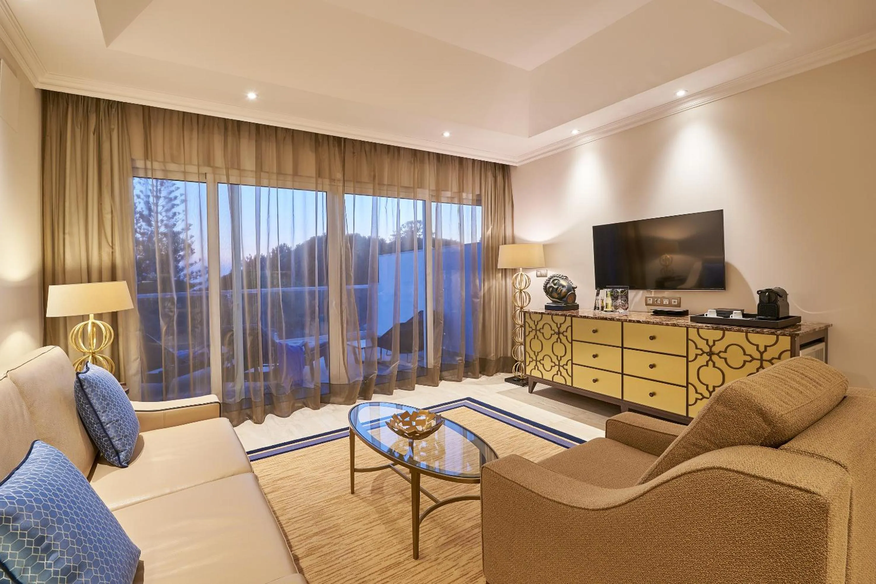 Seating area in Dona Filipa Hotel