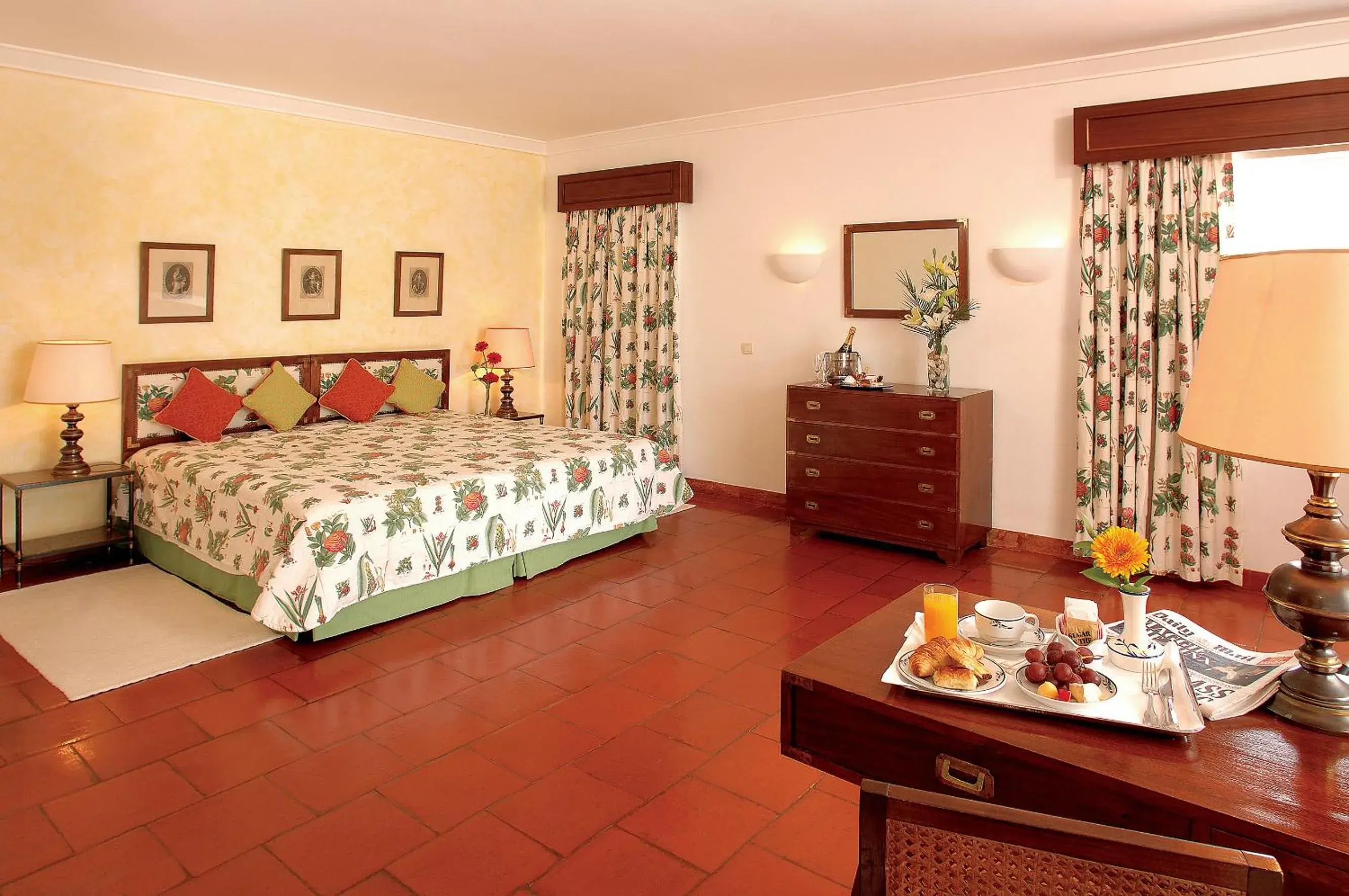 Grand Classic Room in Dona Filipa Hotel Grand Classic Room in Dona Filipa Hotel