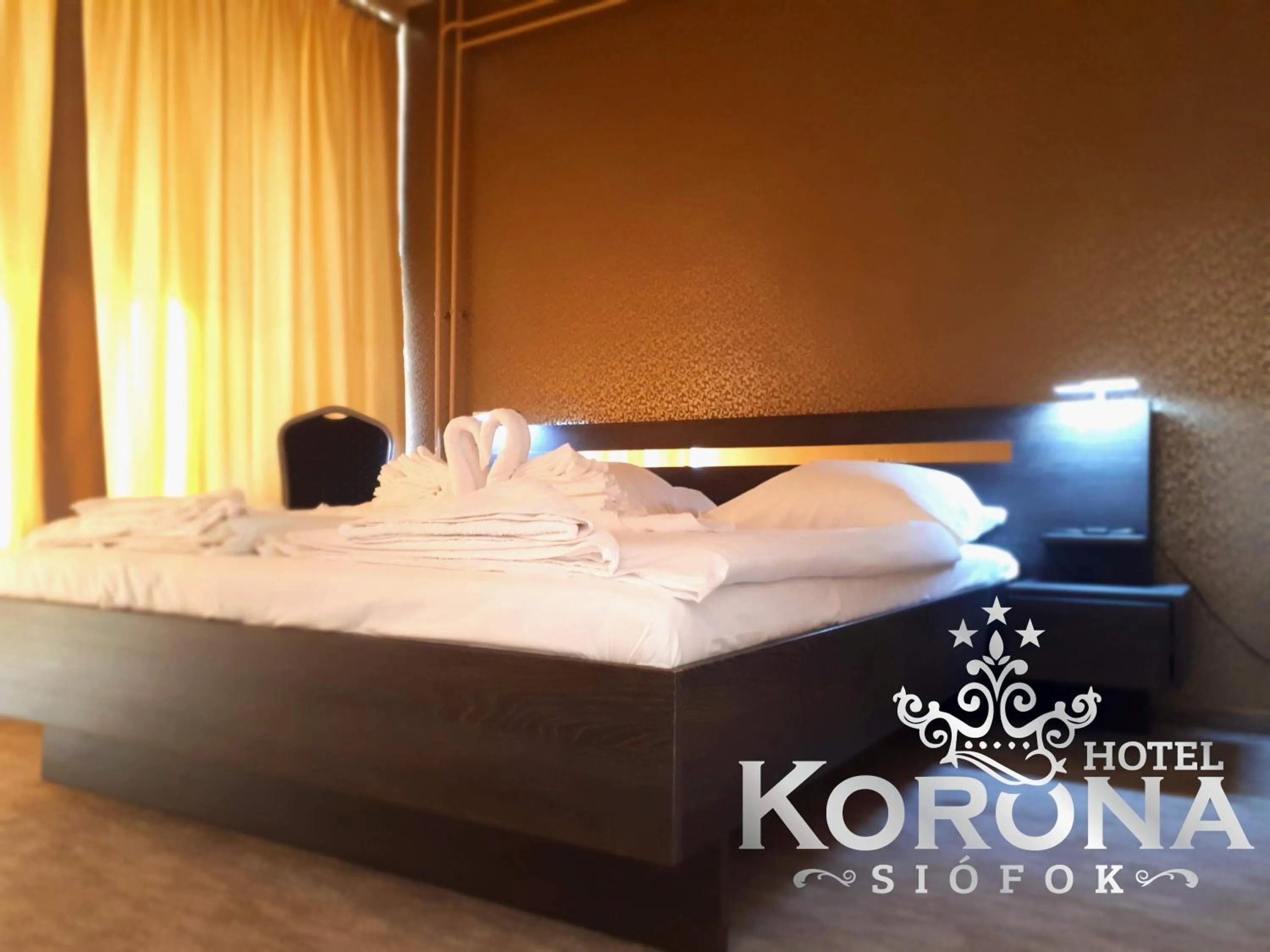 Photo of the whole room, Bed in Hotel Korona