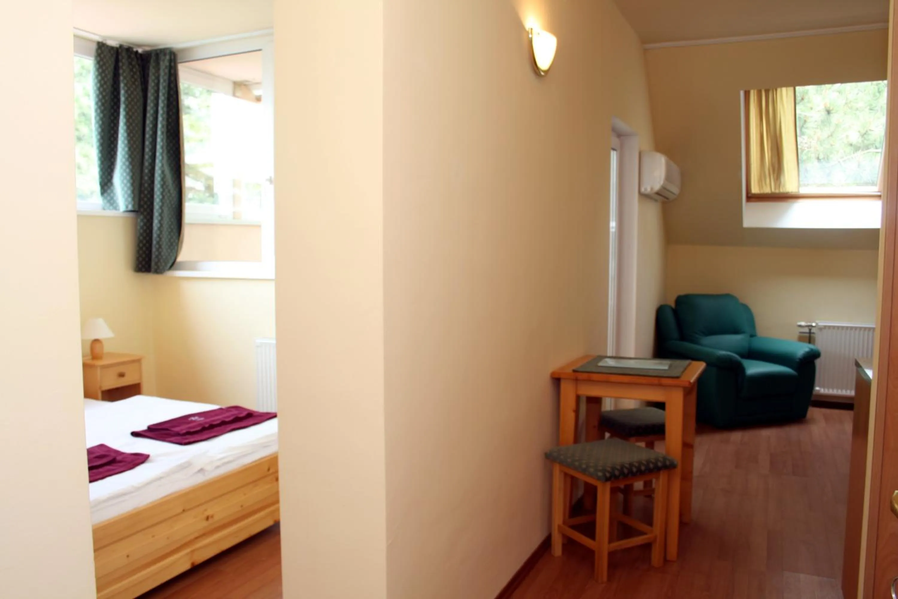 Decorative detail, Bed in Hotel Korona