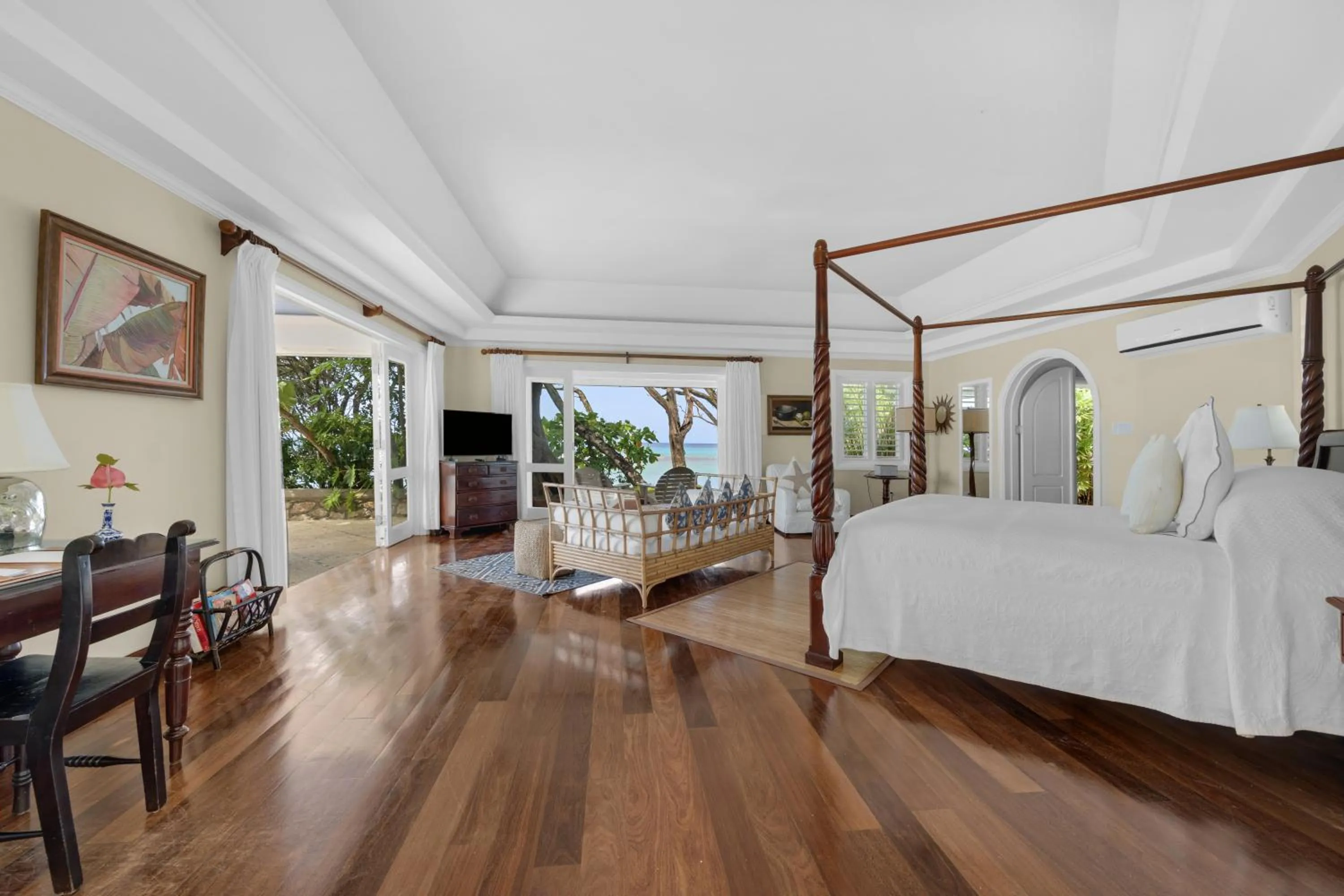 Bedroom, Bed in Jamaica Inn