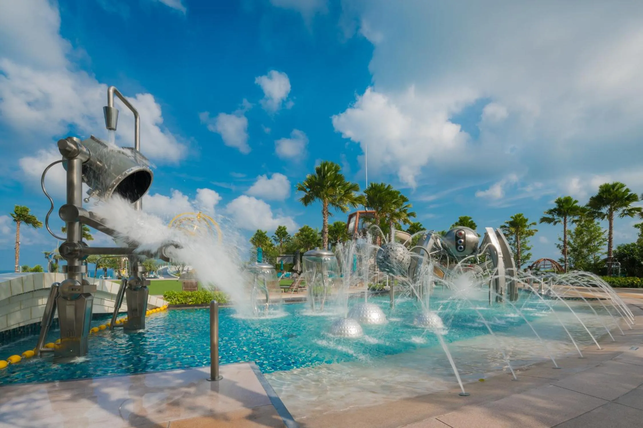 Aqua park in Grande Centre Point Pattaya