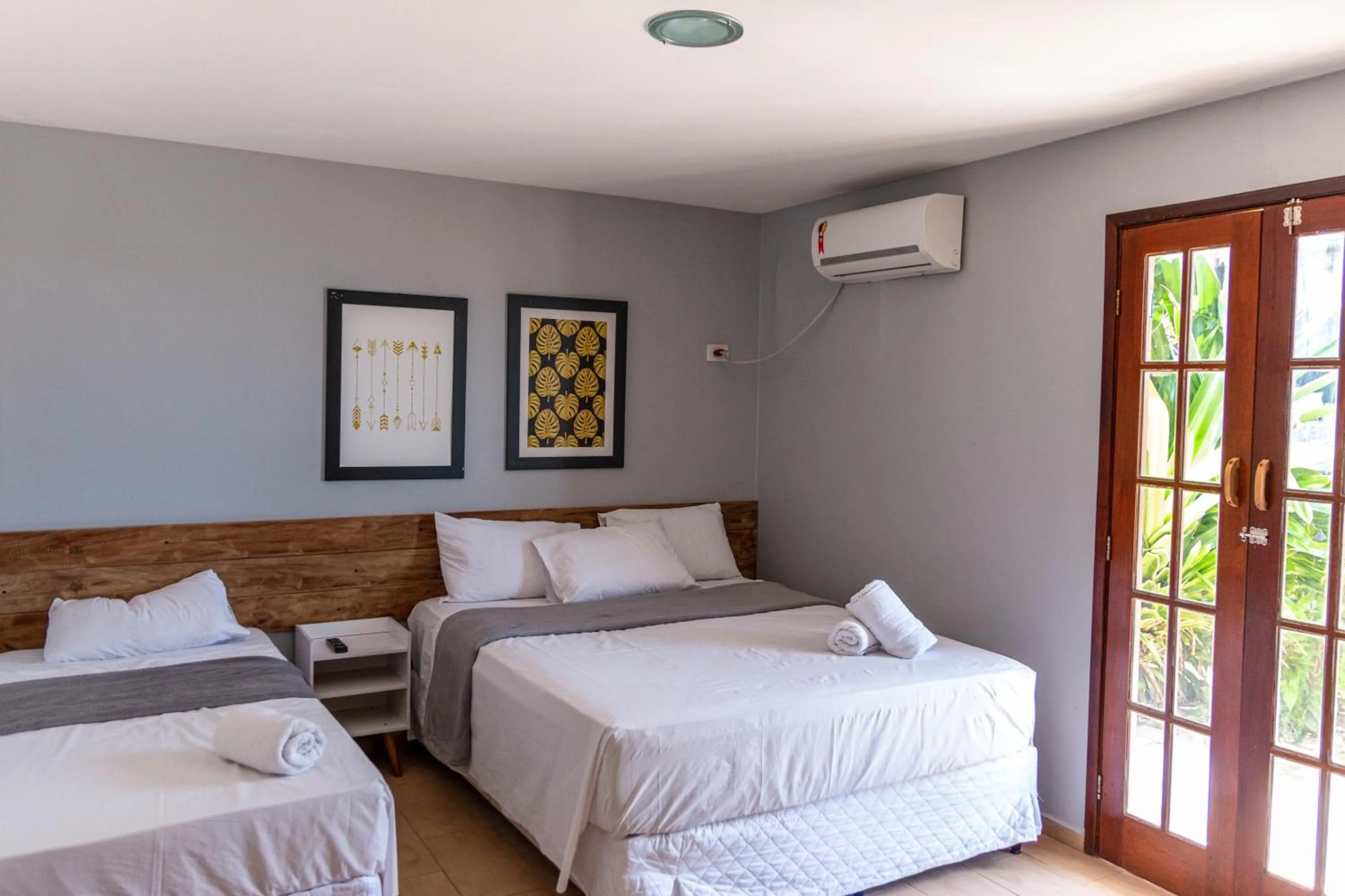 Triple Room with Terrace in Pousada La Bella Luna