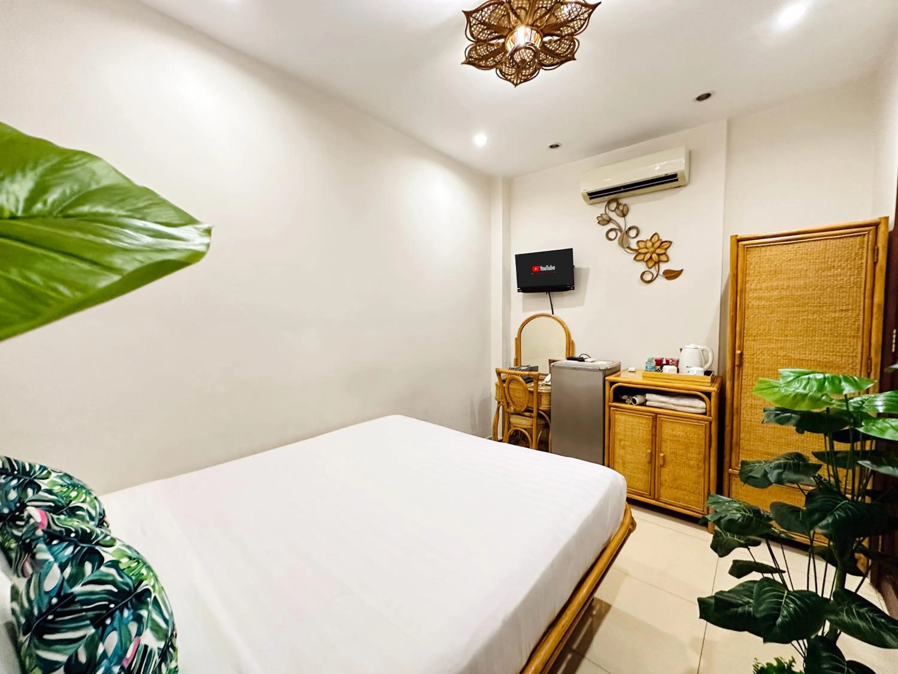 TV and multimedia, Bed in Calmette Hotel 151 - Ben Thanh