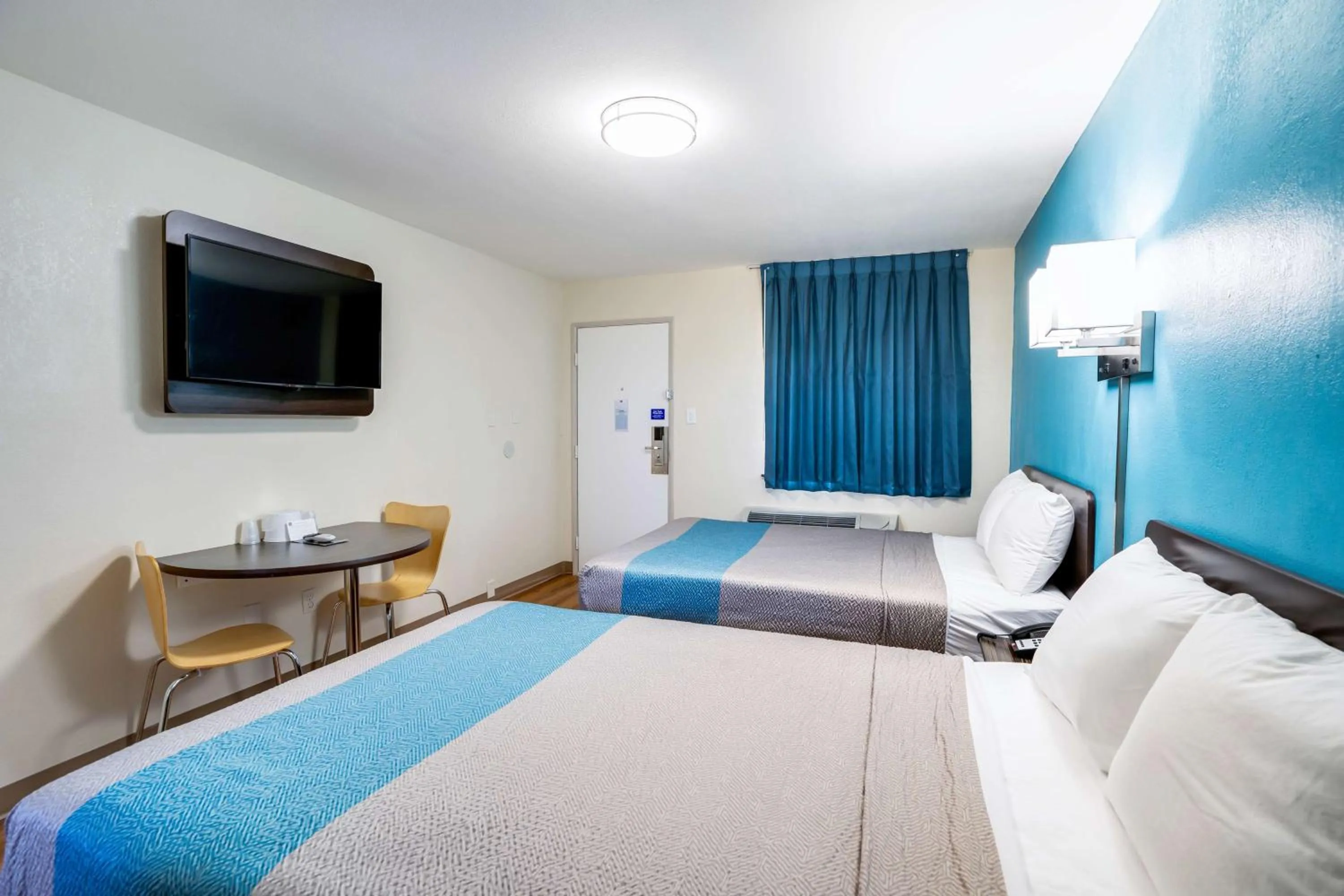 Photo of the whole room, Bed in Motel 6-Odessa, TX - 2nd Street