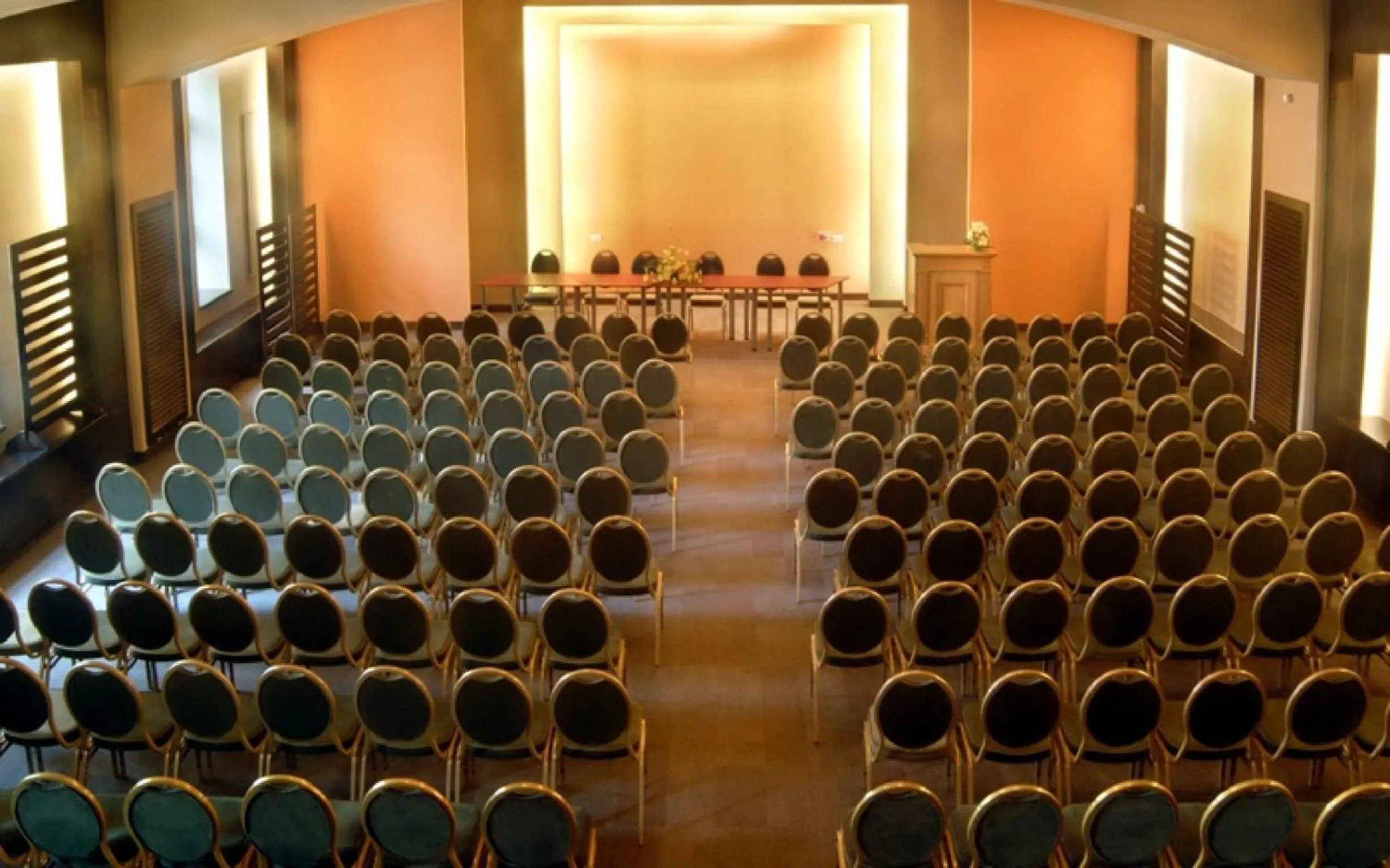 Business facilities in Hotel Best Western Bucovina