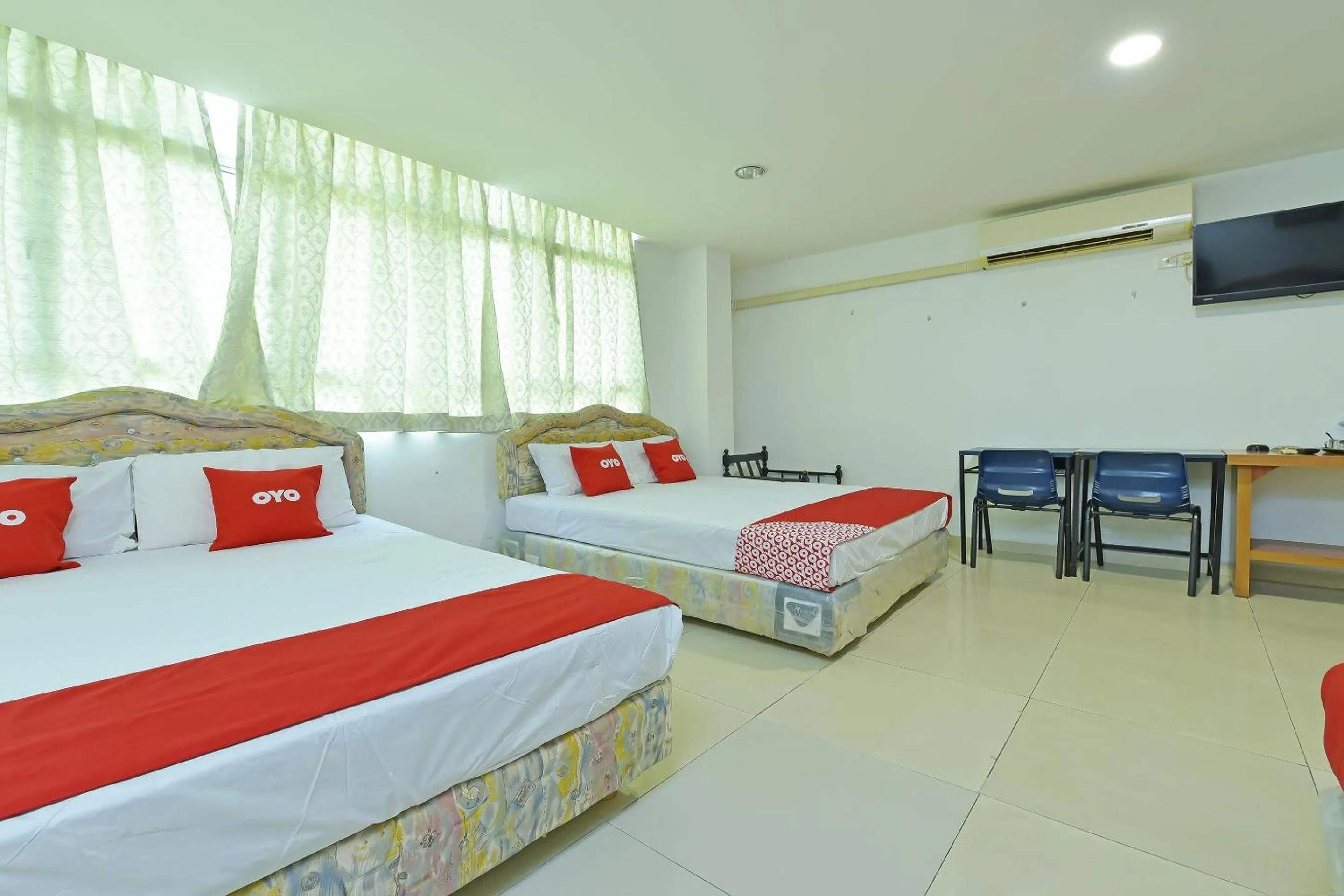 Bedroom, Bed in Hotel O Sam Huat Hotel