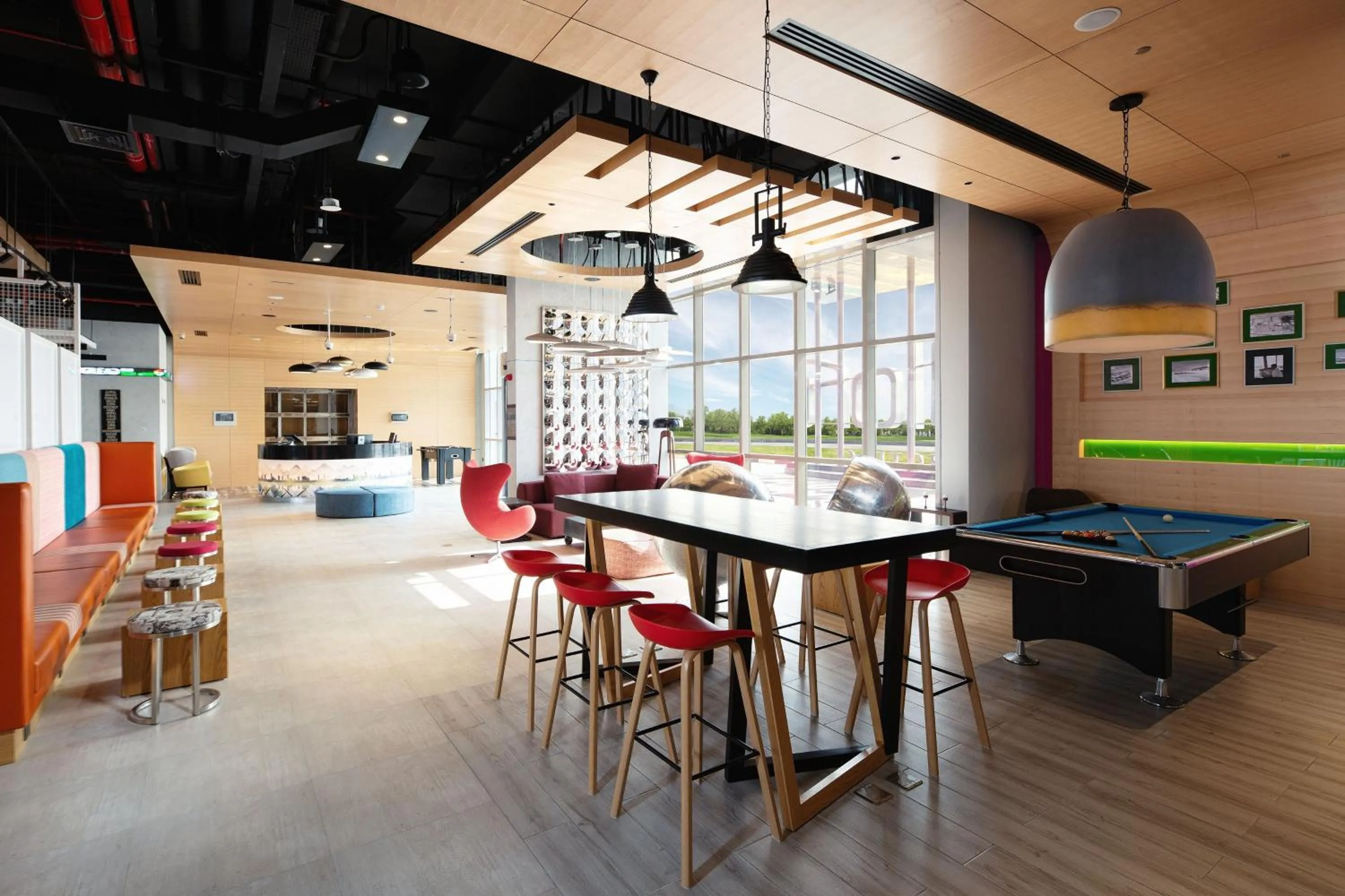 Lounge or bar in Aloft Dubai South