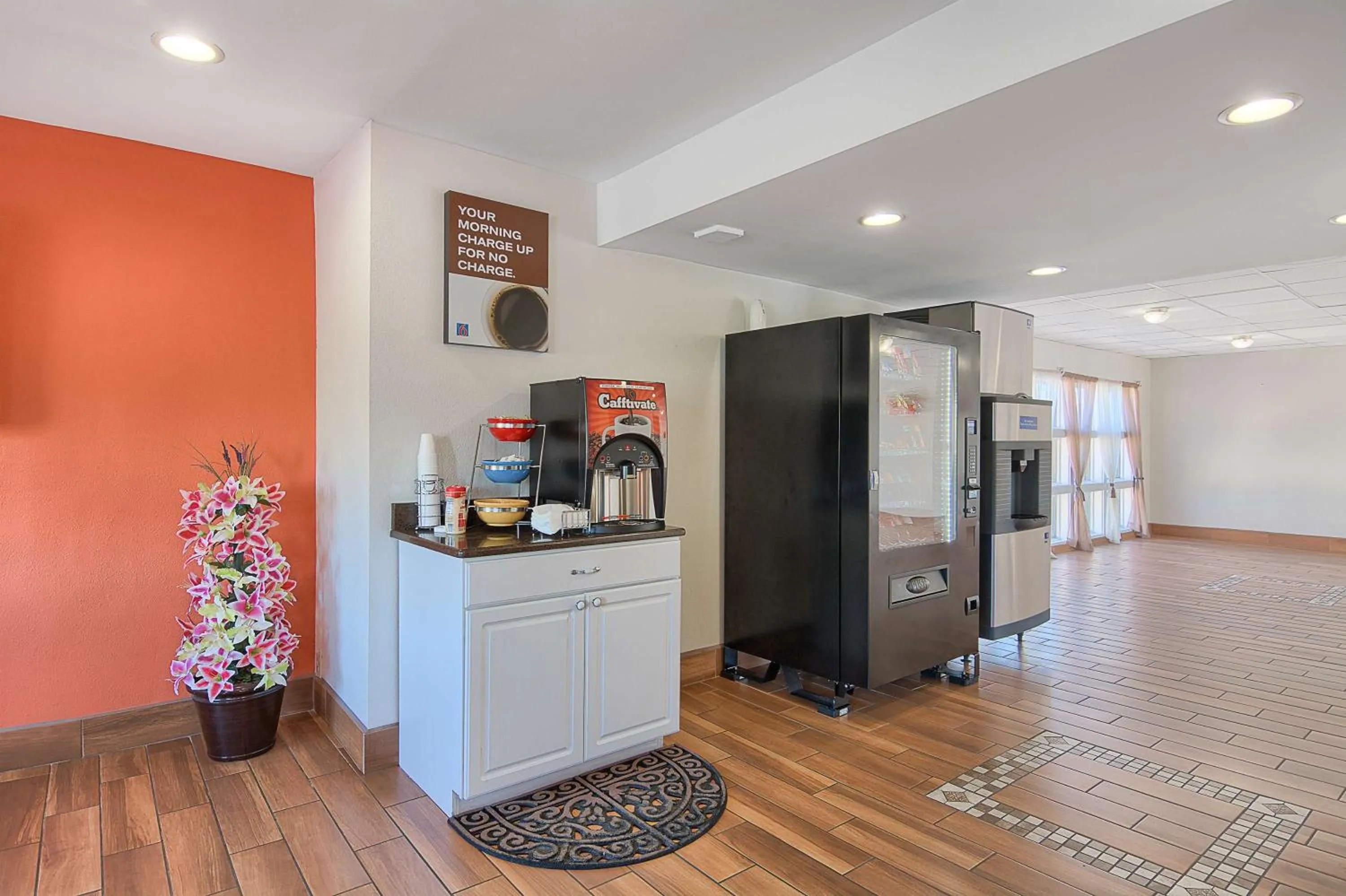 Lobby or reception in Motel 6-Harrisonburg, VA - South