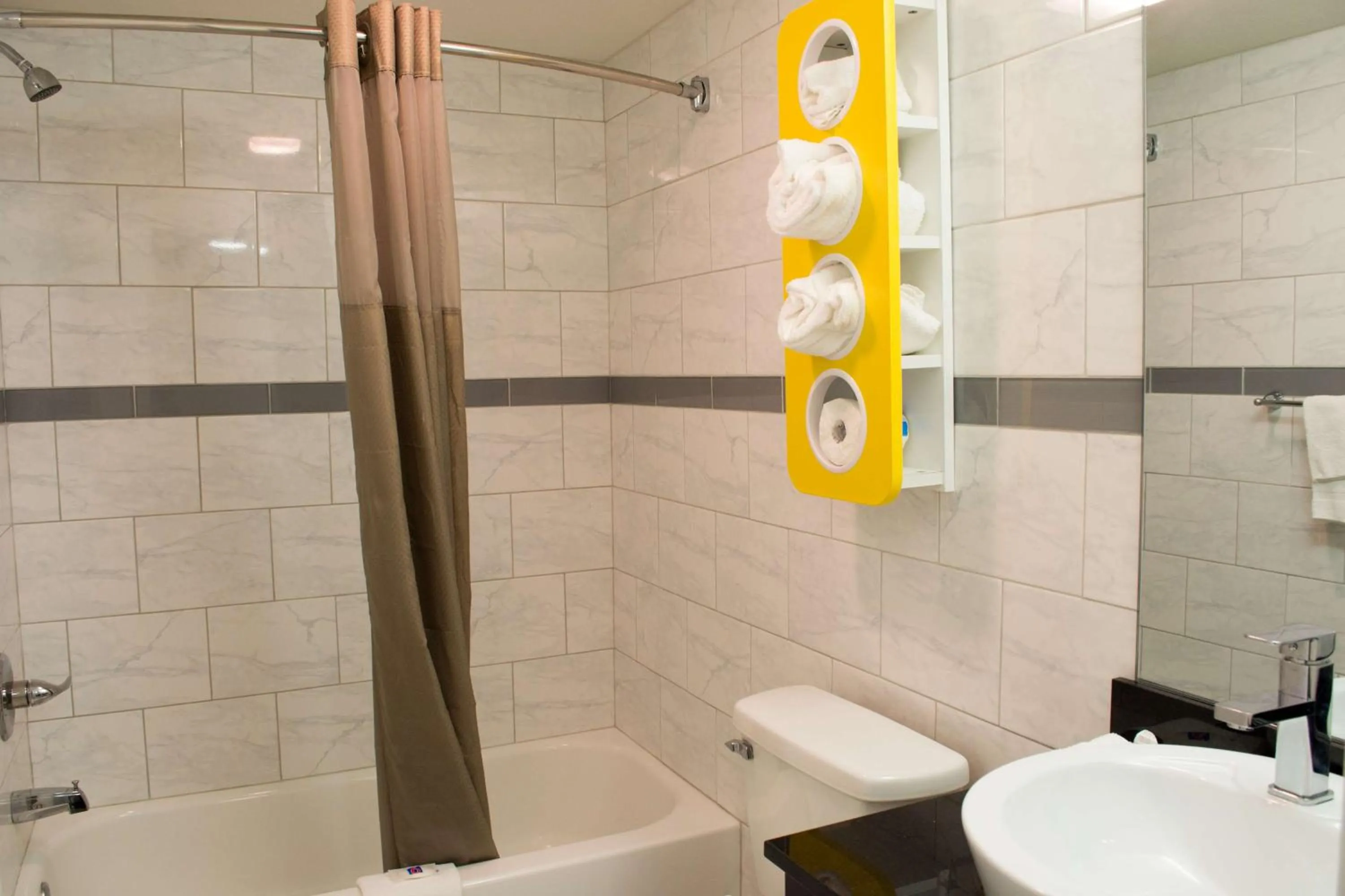 Bathroom in Motel 6-Harrisonburg, VA - South