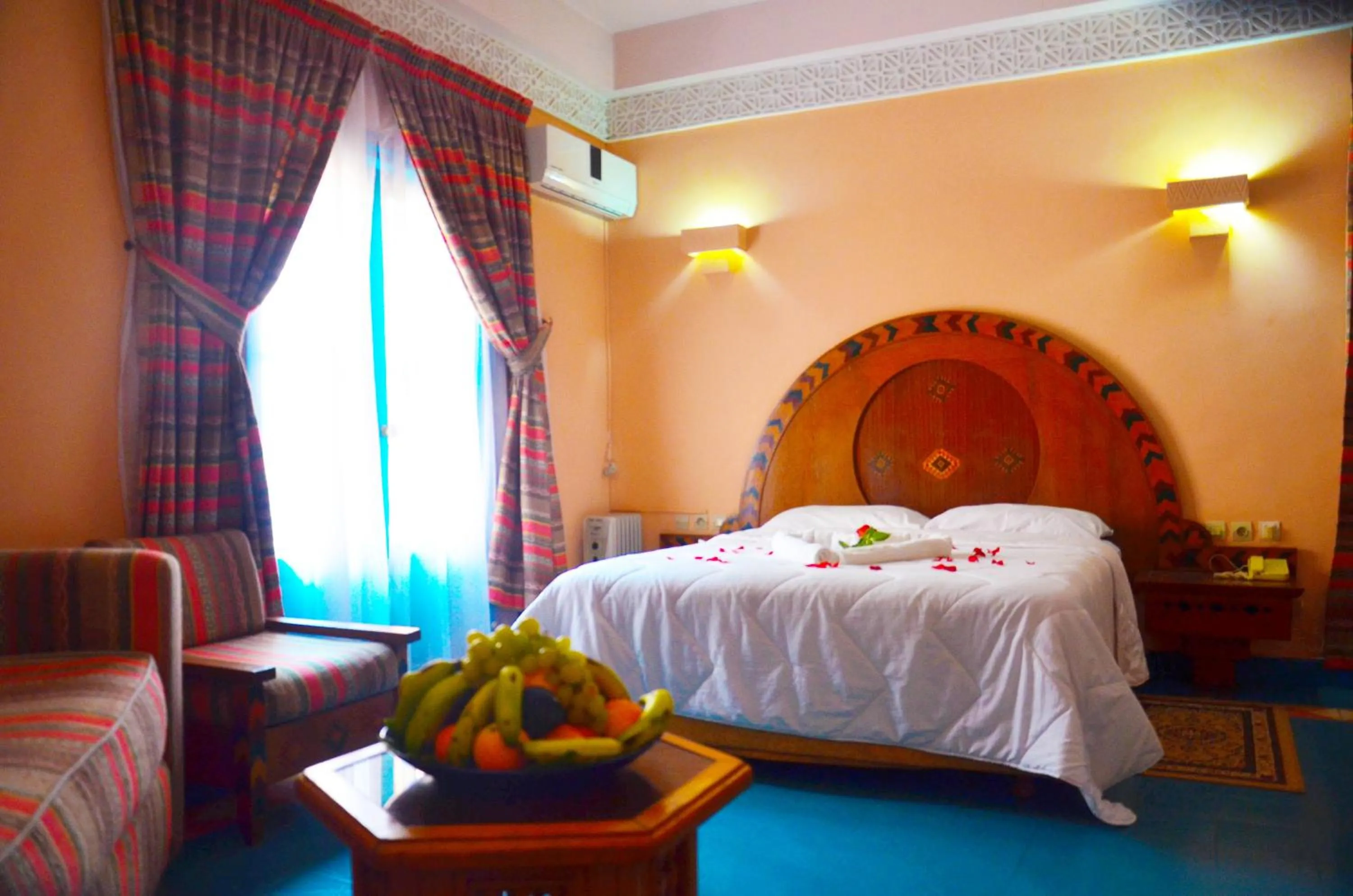 Living room in Hôtel Auberge du Littoral