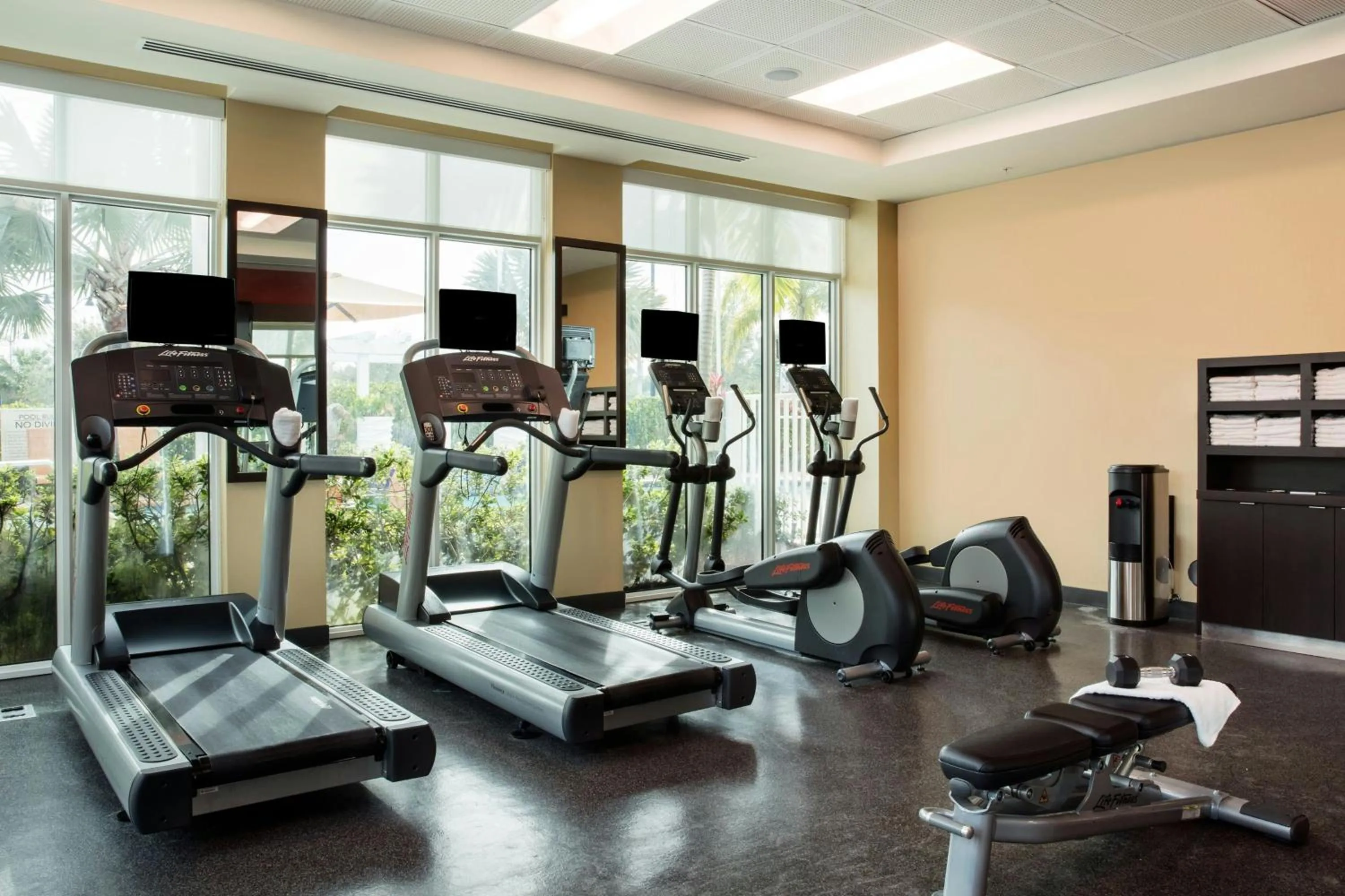 Fitness centre/facilities in Courtyard by Marriott Miami Homestead