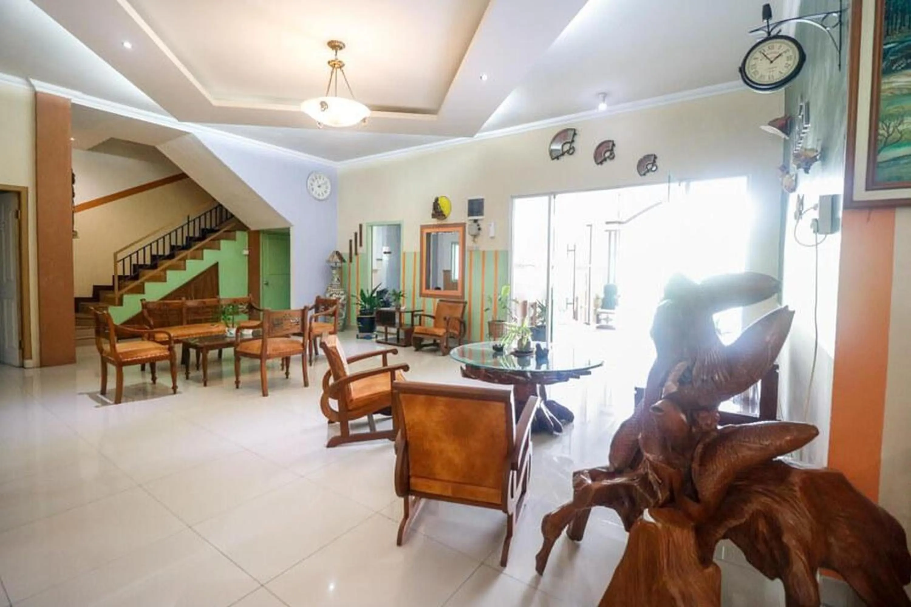 Lobby or reception in RedDoorz near Kartini Mall Lampung