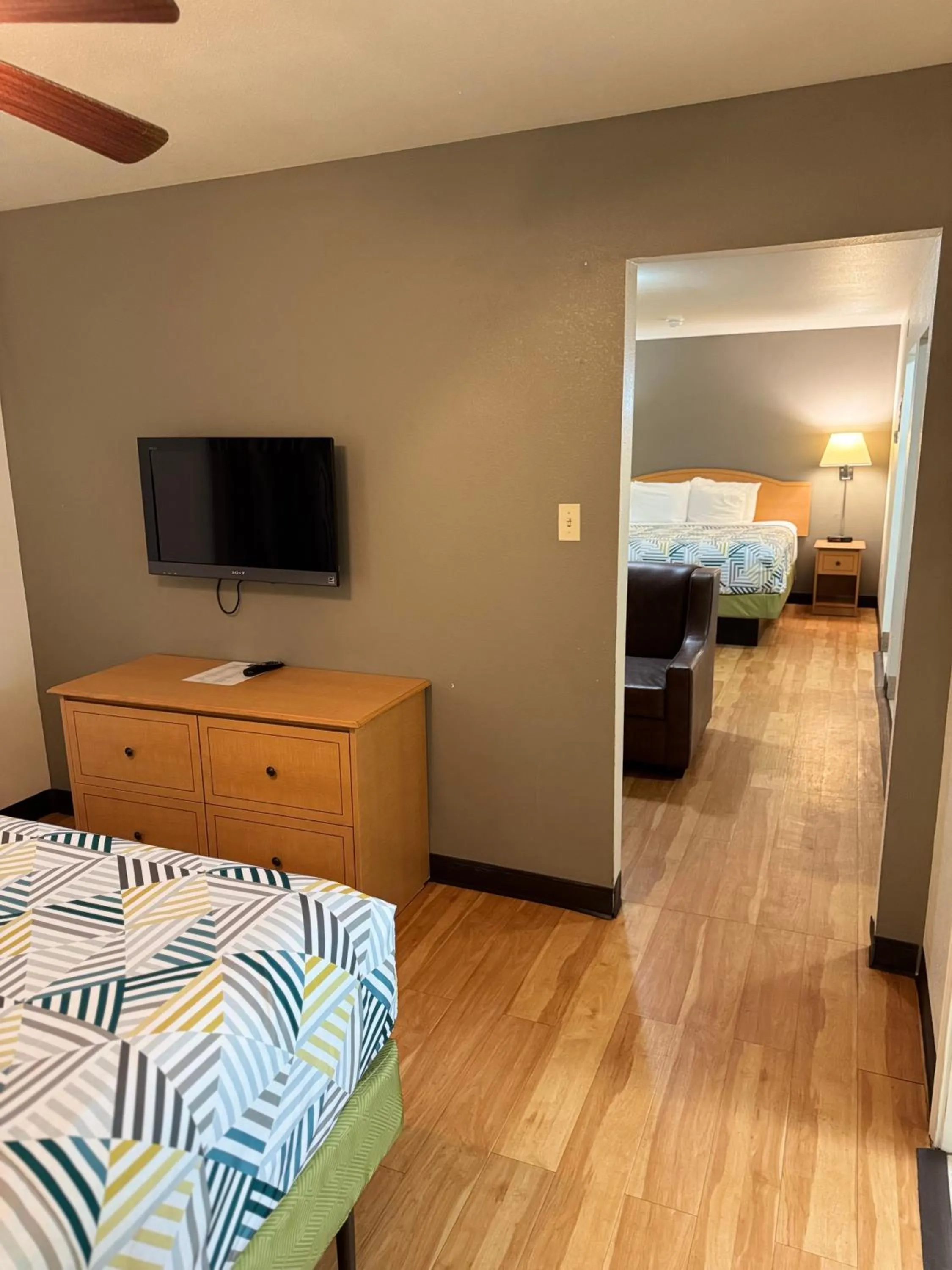 Photo of the whole room, Bed in Blue Bonnet Suites -Lubbock, TX - Medical Center