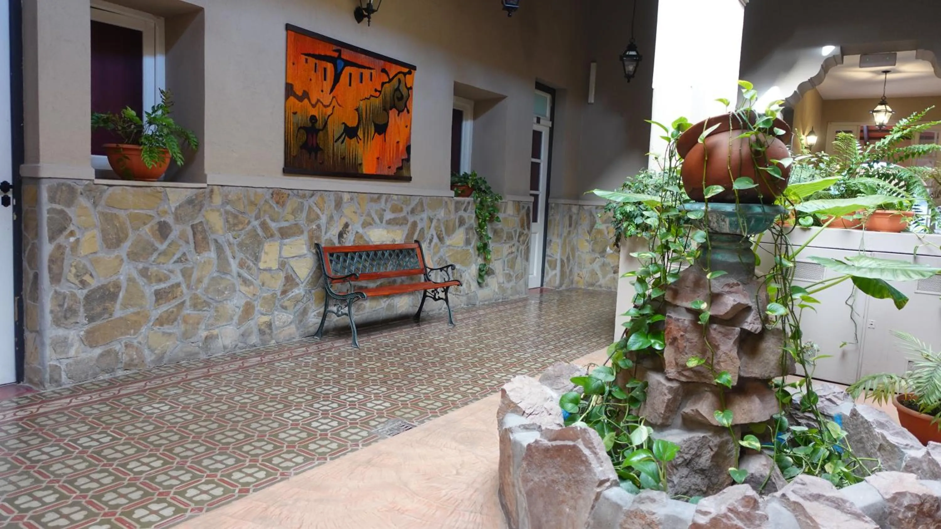 Property building in Hotel de la Linda