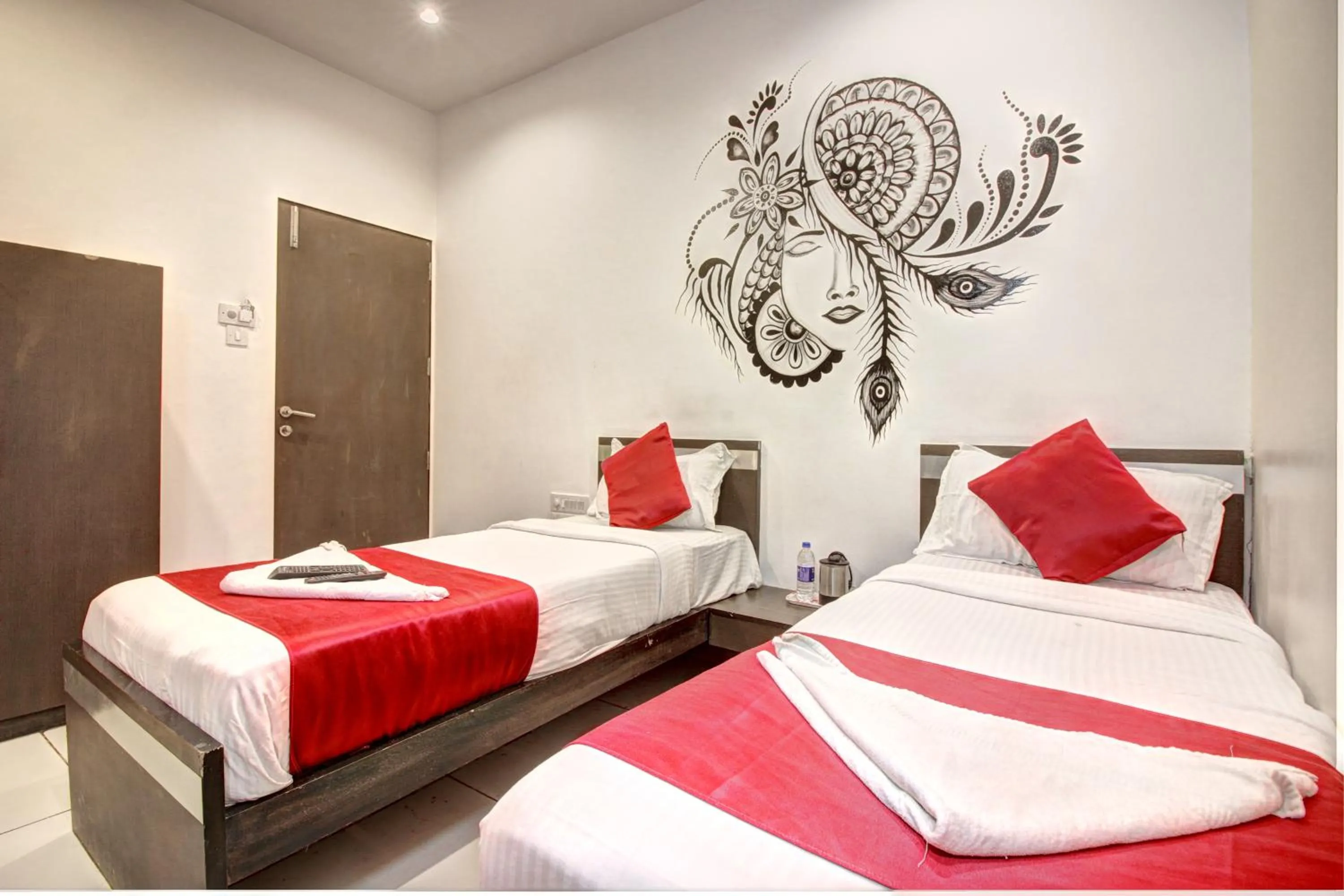 Bed in Hotel Sunshine Airport