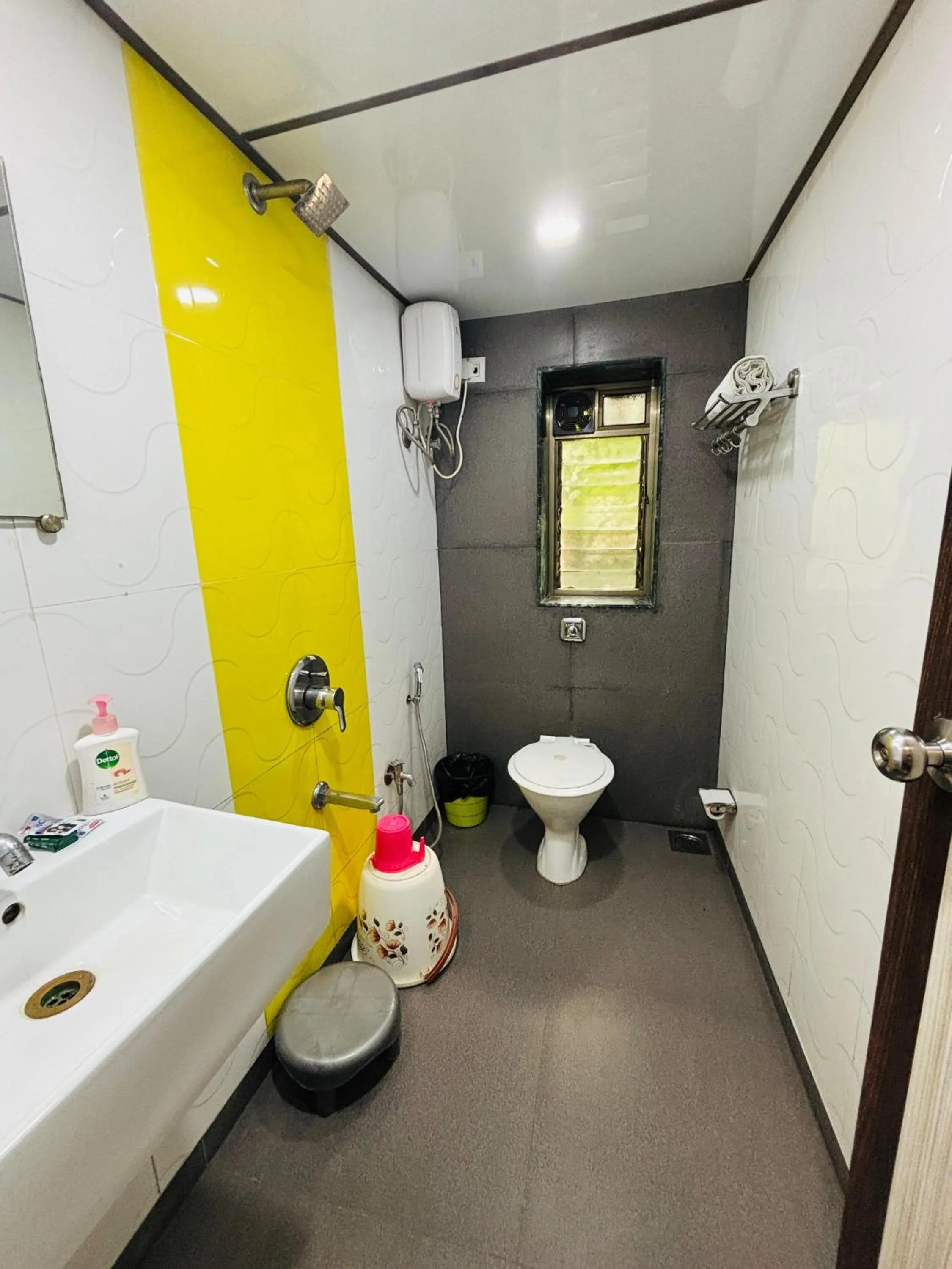 Bathroom in Hotel Sunshine Airport