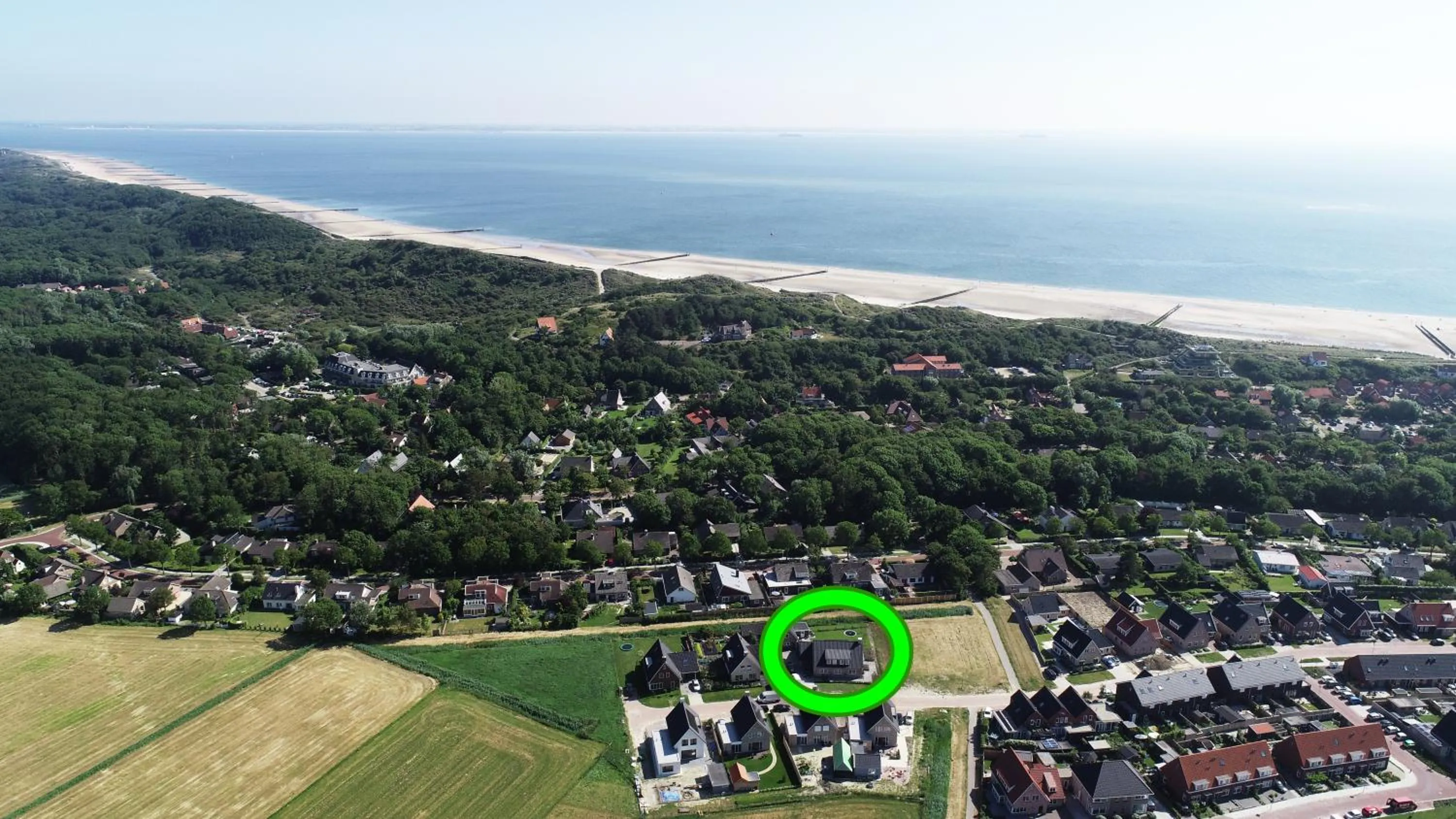 Text overlay in Villa Zuiderduin