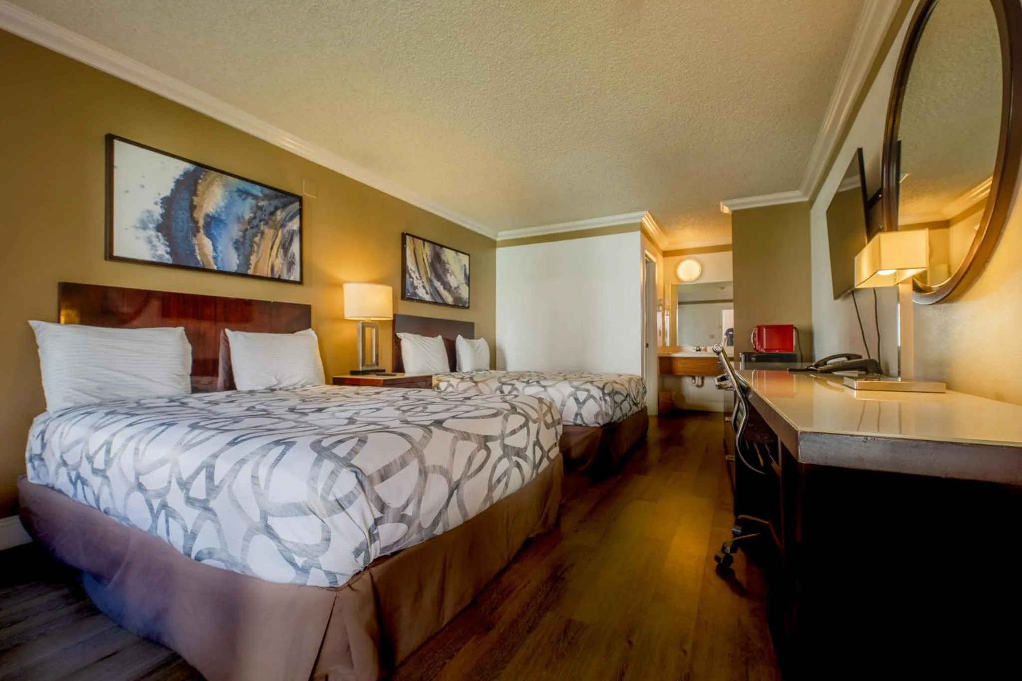 Bed in National 9 Inn