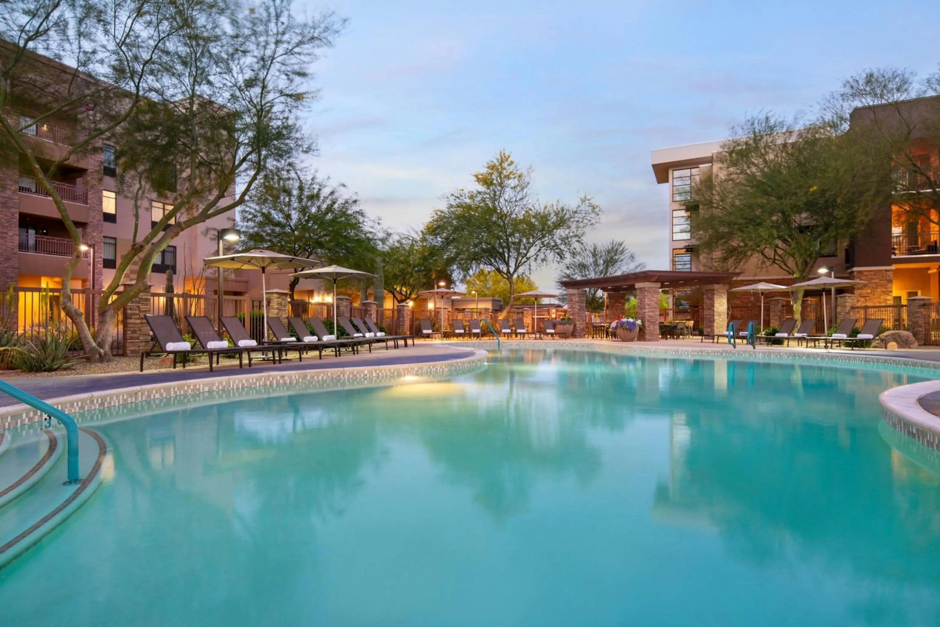 Swimming pool in Courtyard by Marriott Scottsdale Salt River