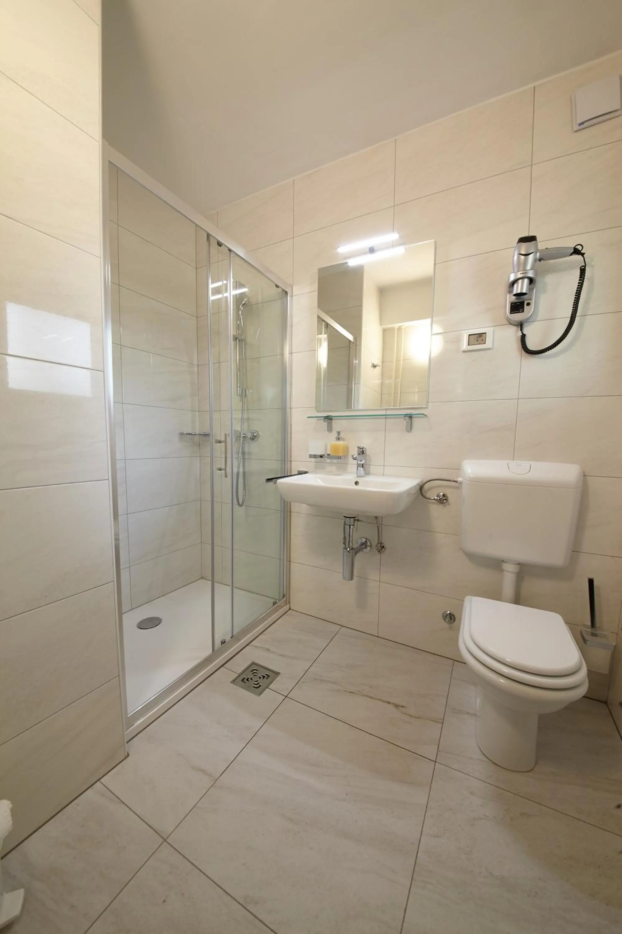 Shower in Villas - Hotel & Resort Adria Ankaran