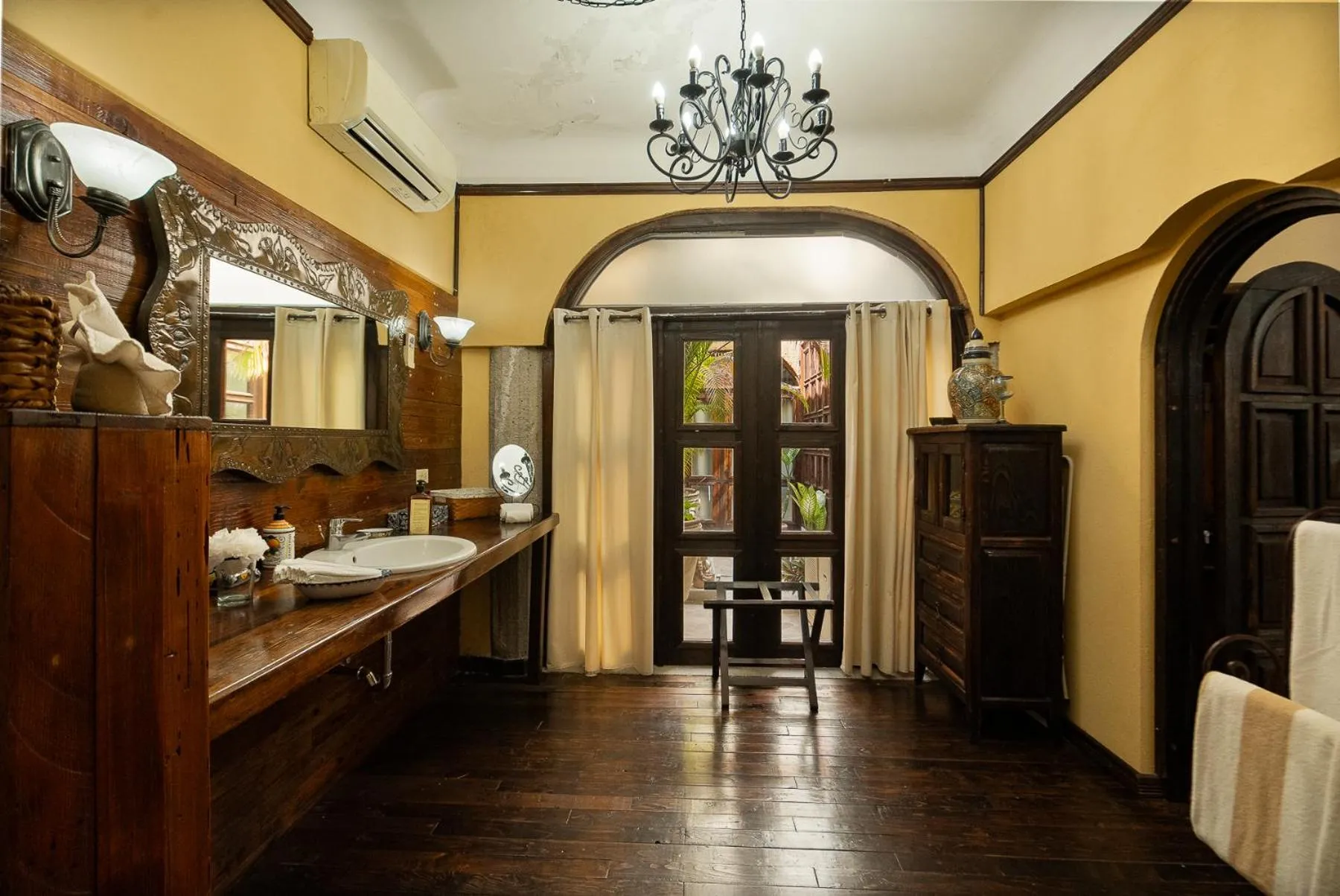Bathroom in Posada de las Flores La Paz