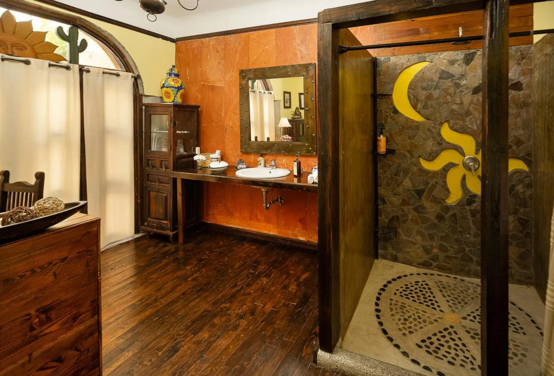 Shower in Posada de las Flores La Paz