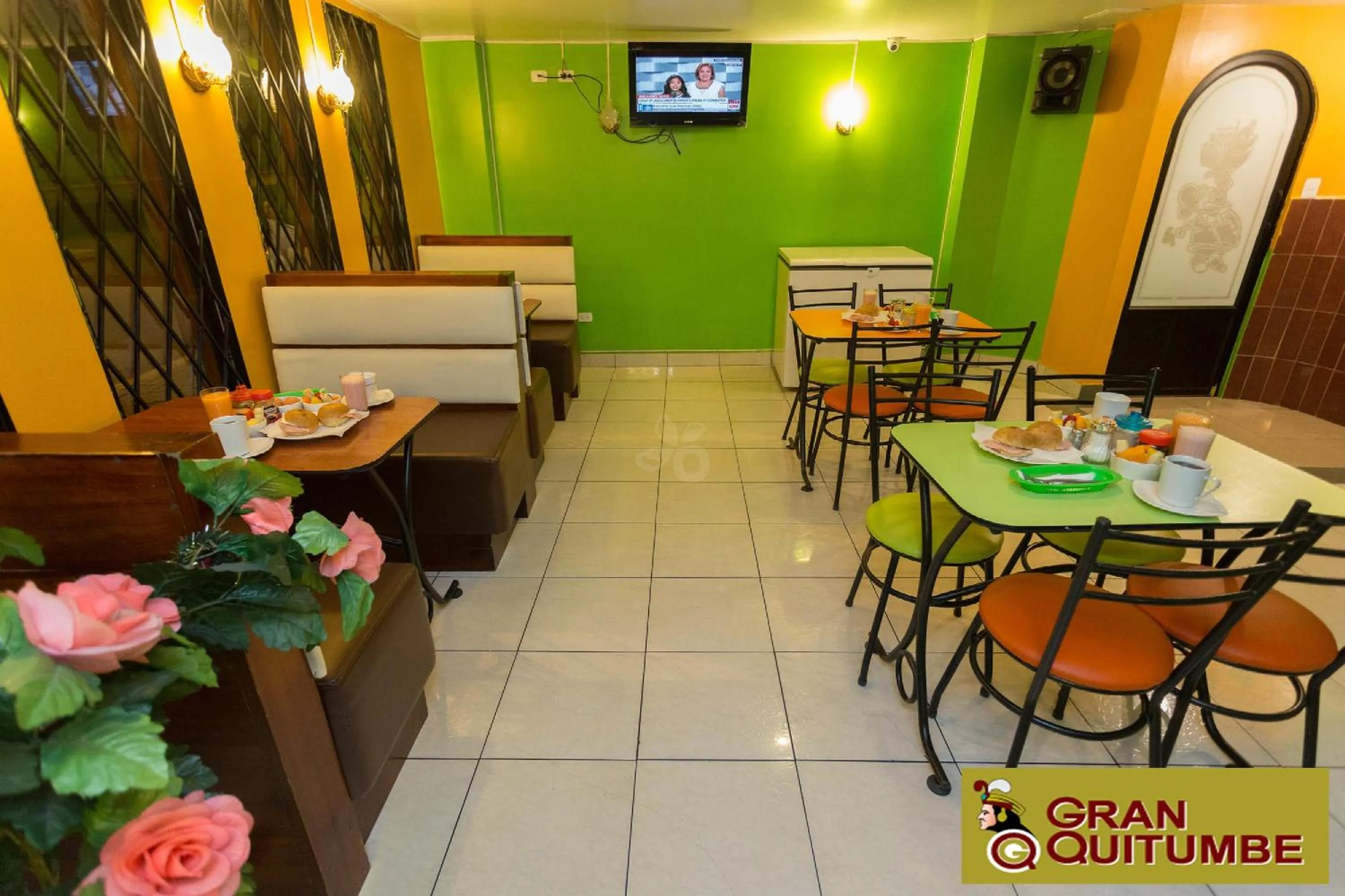 Restaurant/places to eat in Hotel Gran Quitumbe