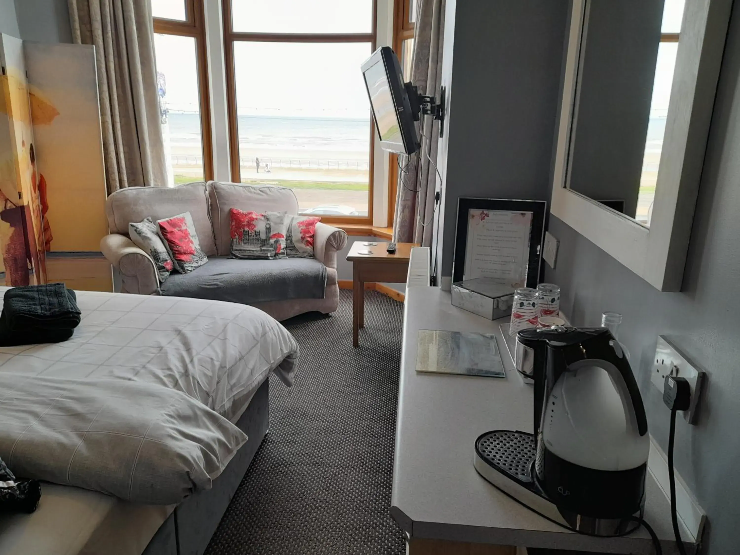 King Room with Sea View in The Fame King Room with Sea View in The Fame