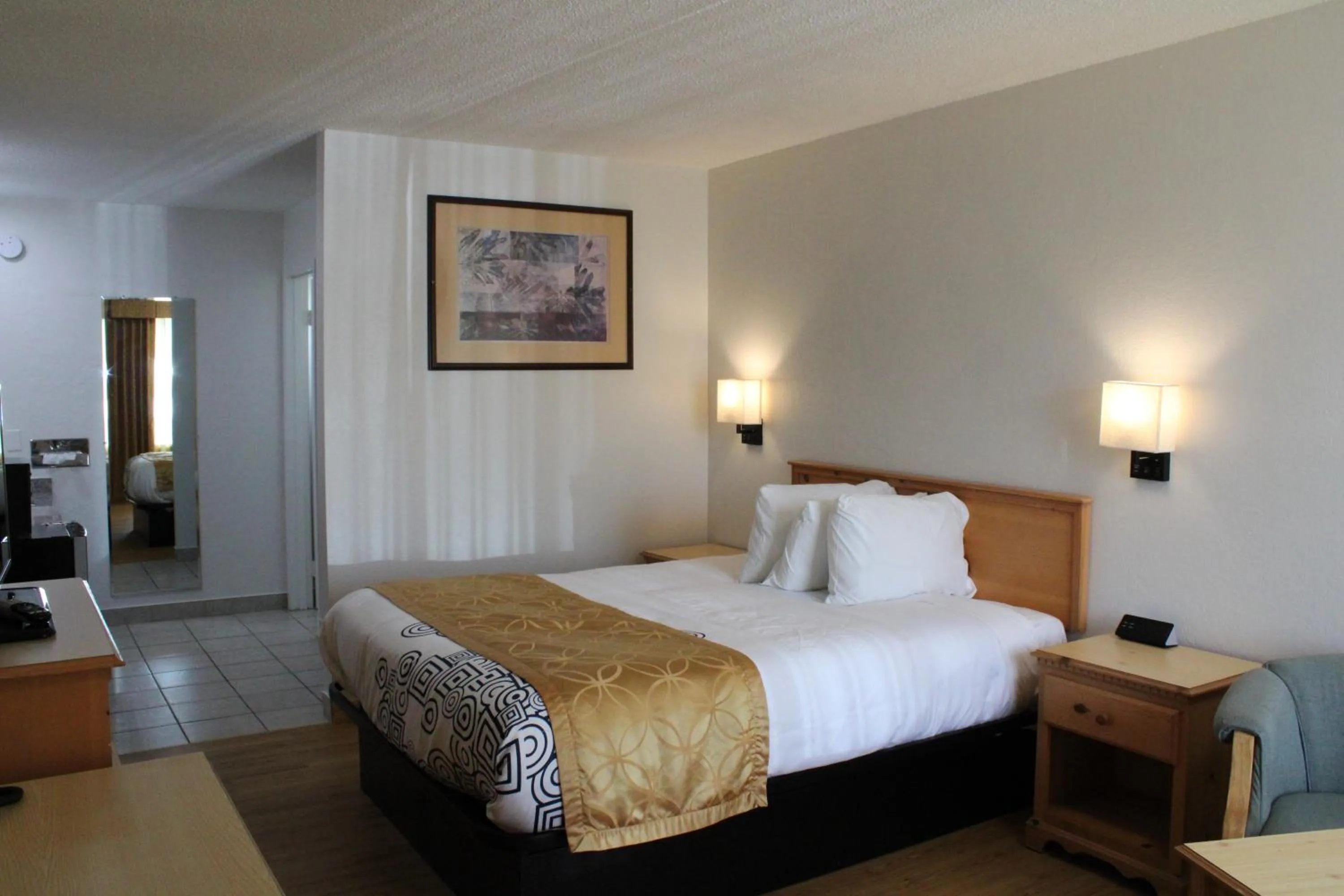 Bed in Pine Tree inn