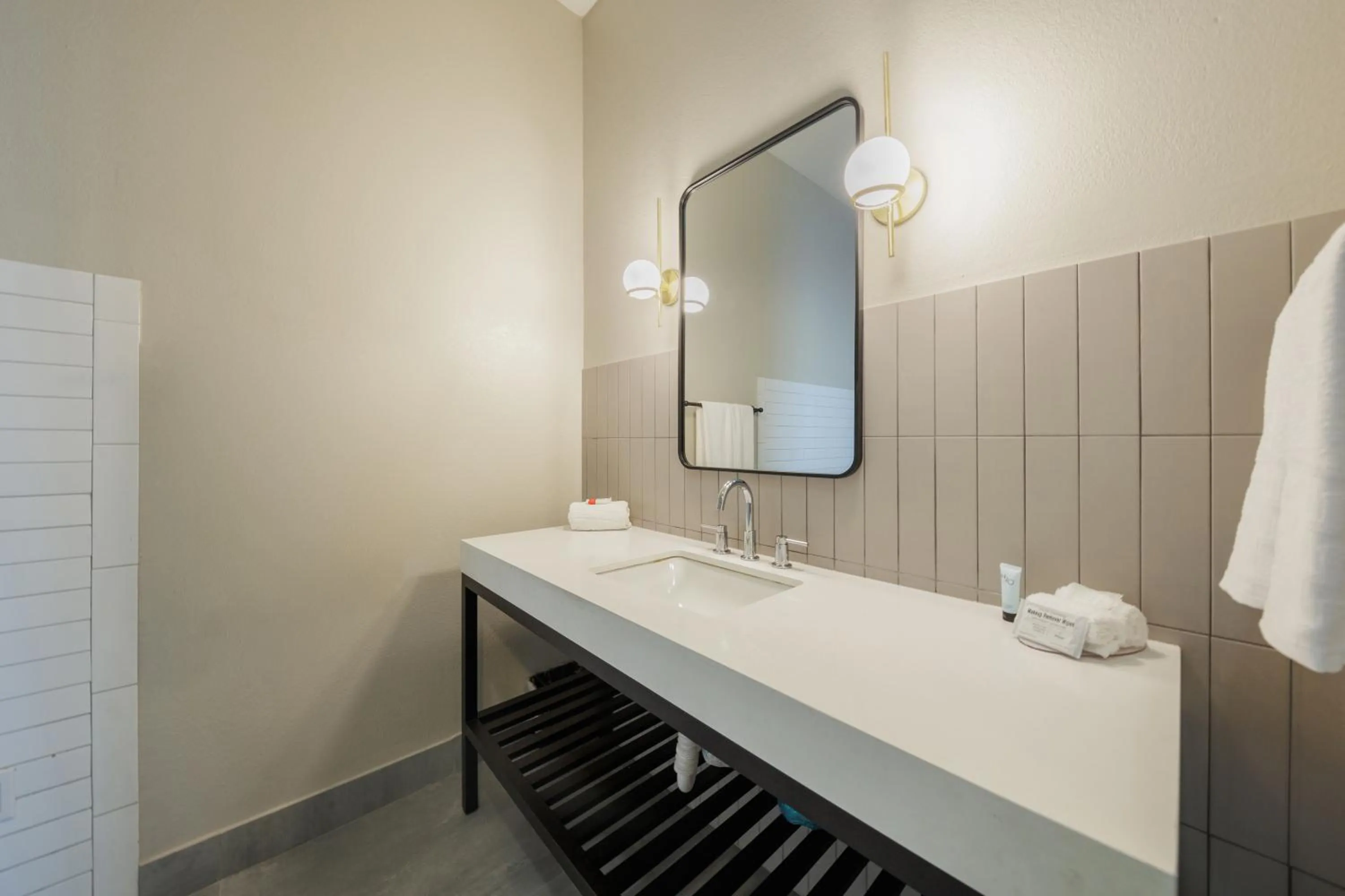 Bathroom in Blanco River Hotel