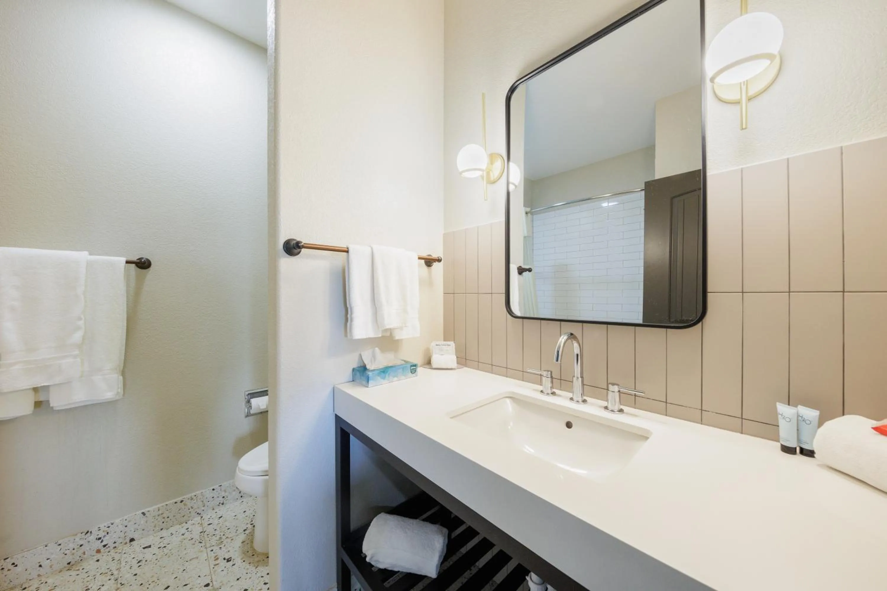 Bathroom in Blanco River Hotel