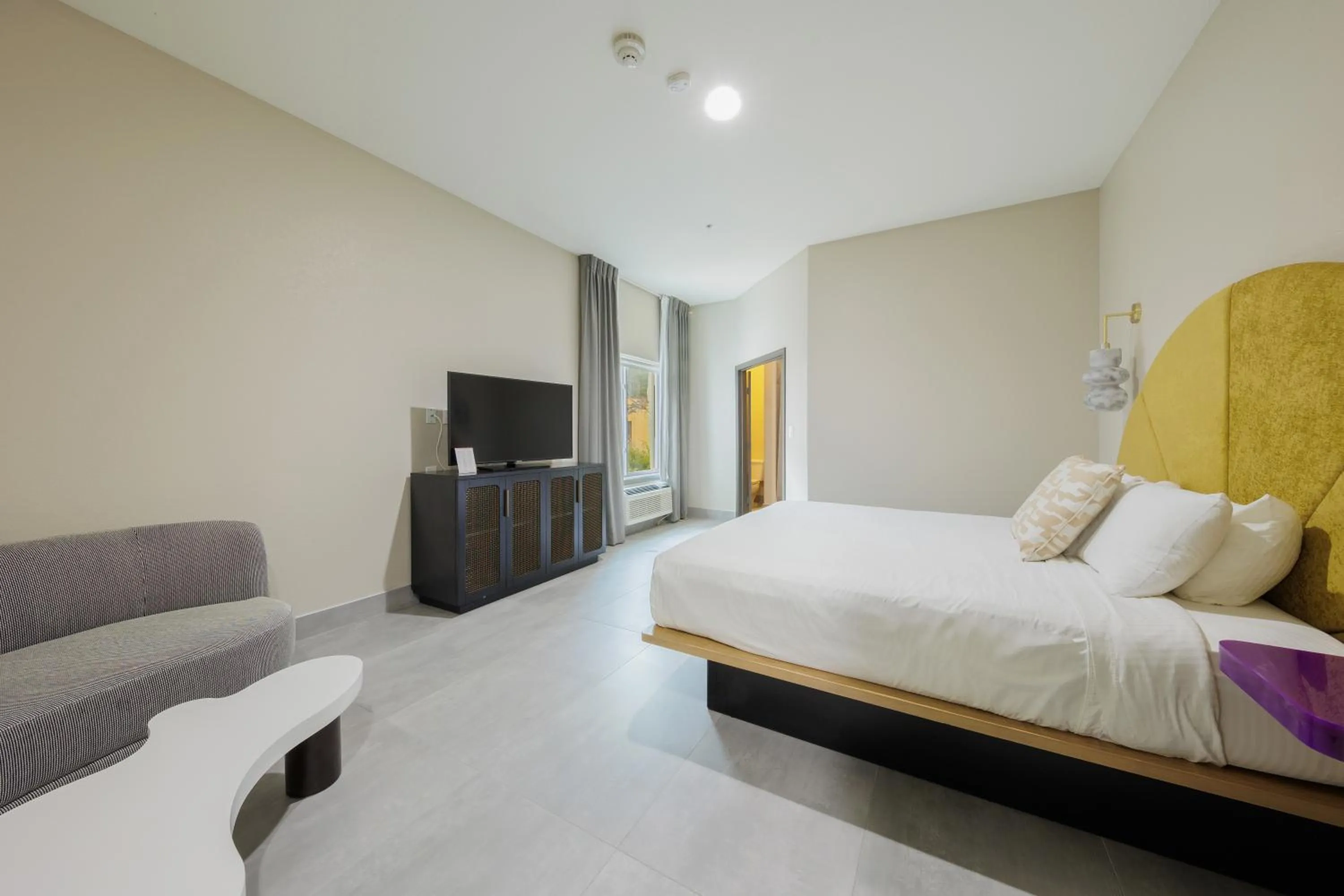 Bedroom, Bed in Blanco River Hotel