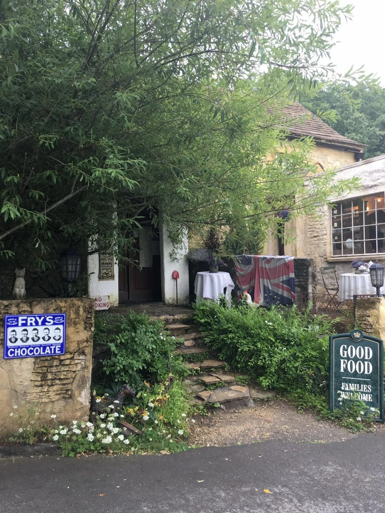 Restaurant/places to eat in Dreamton Village