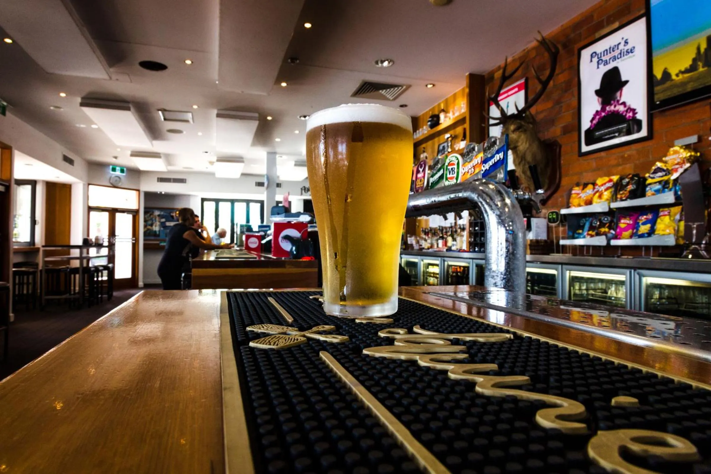 Lounge or bar in Coolangatta Sands Hotel