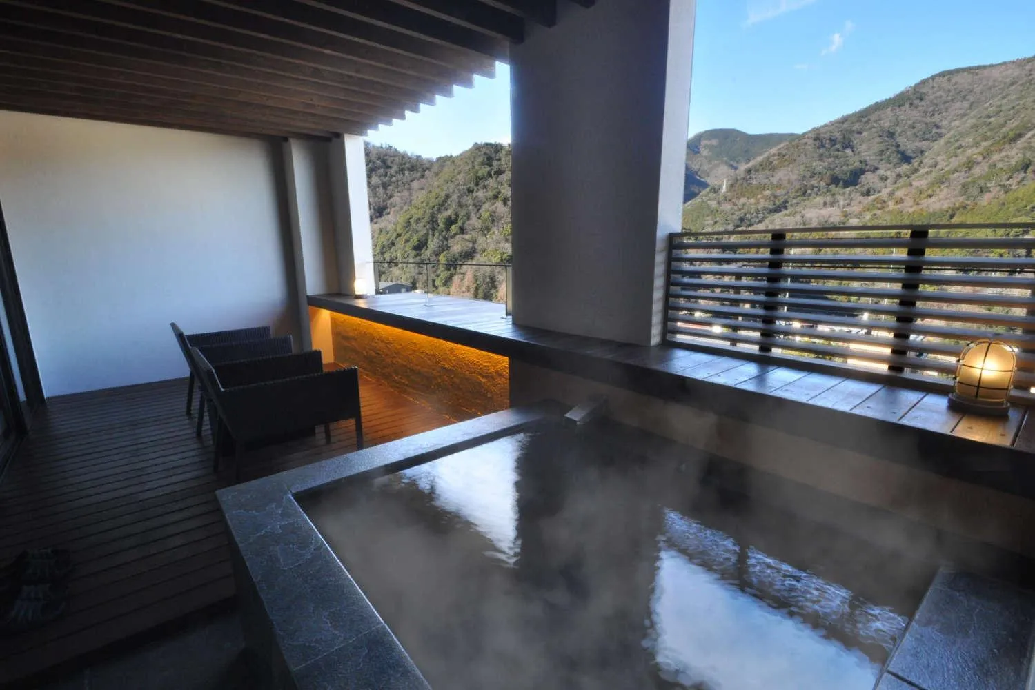 Natural landscape in Aura Tachibana