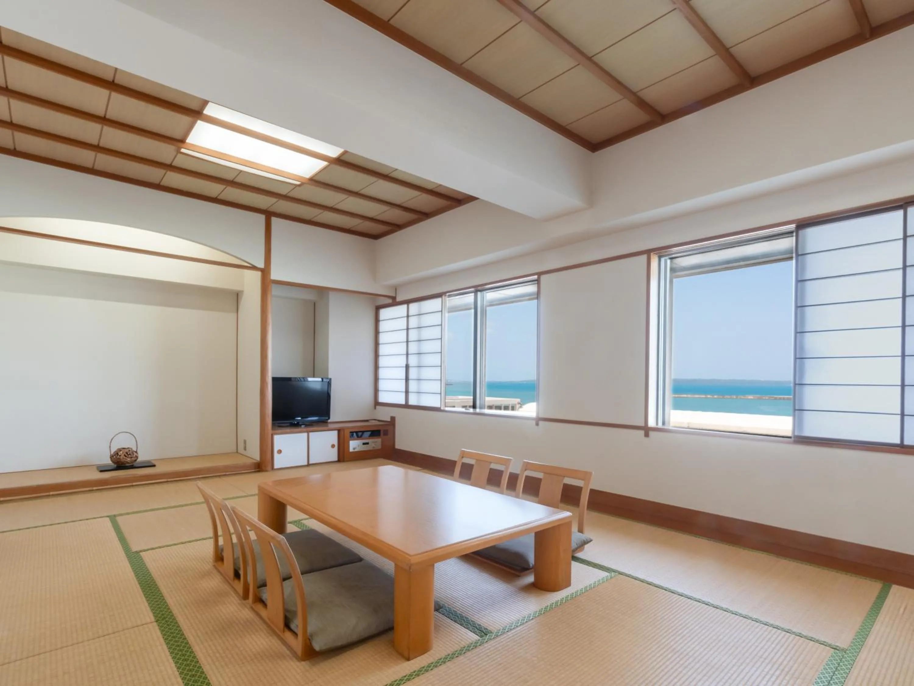 Photo of the whole room in Hotel Atollemerald Miyakojima