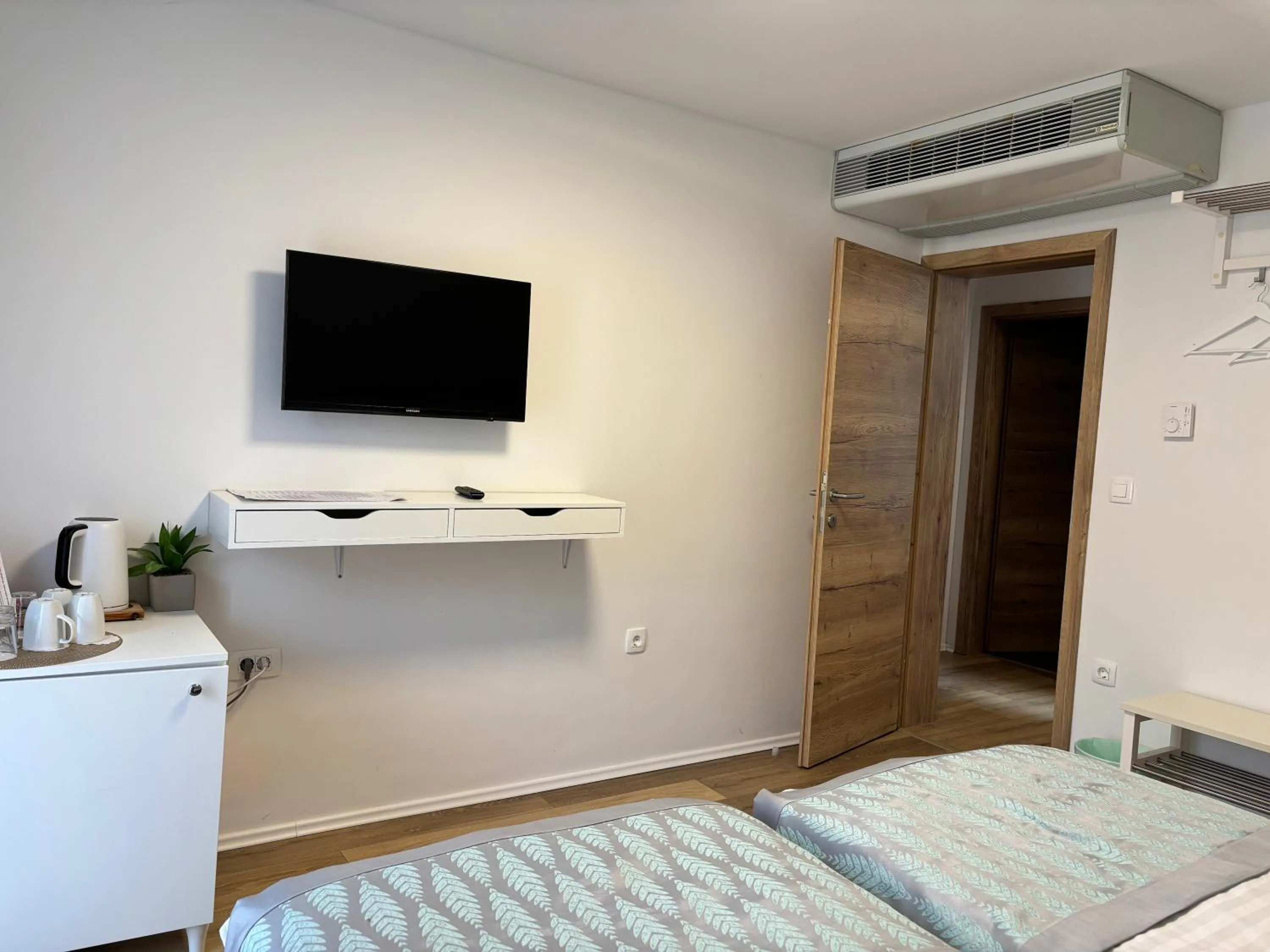 TV and multimedia, Bed in Hotel Pohorje