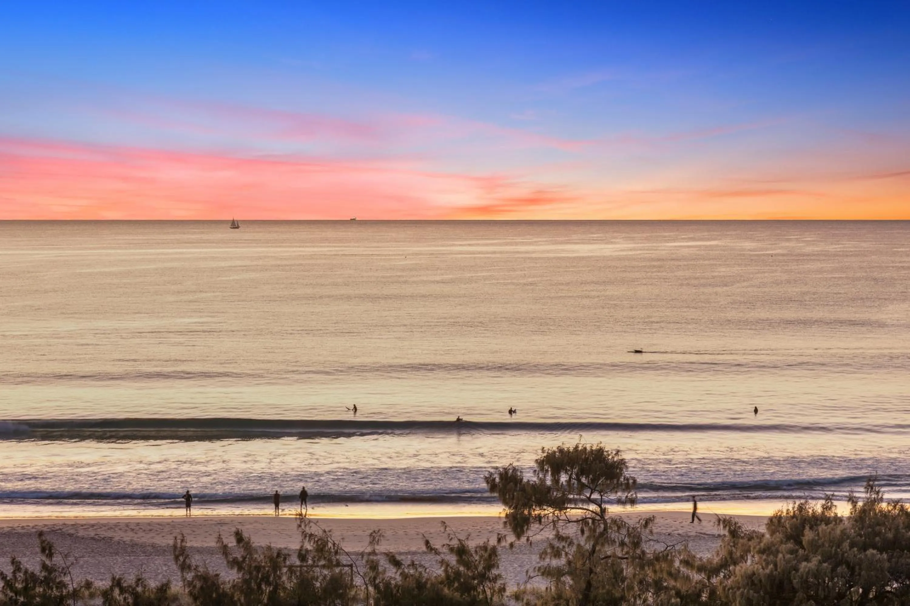 Beach in Aquarius Resort