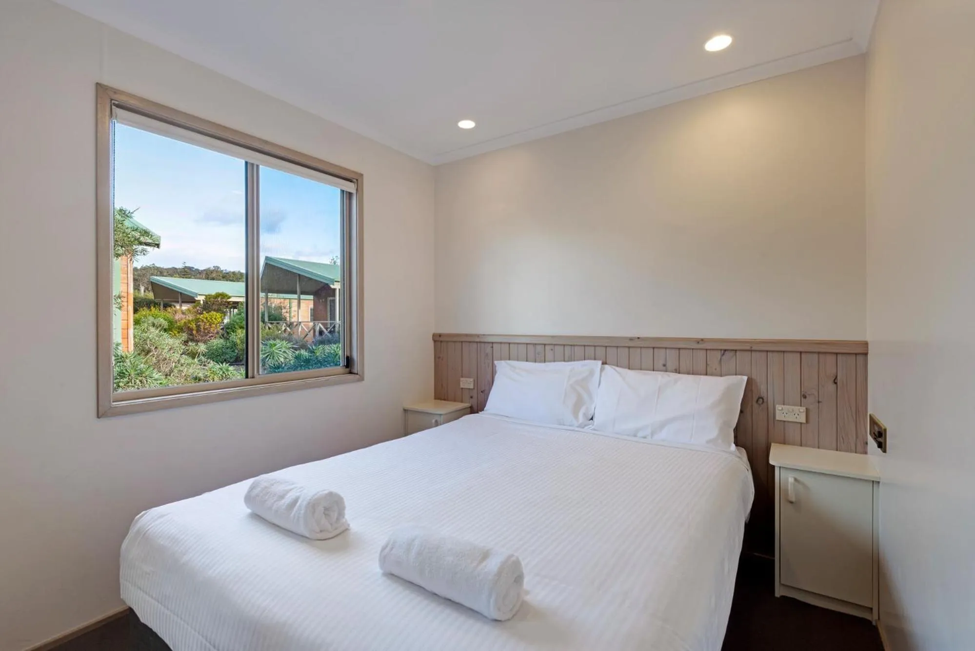 Bedroom, Bed in Discovery Parks - Pambula Beach
