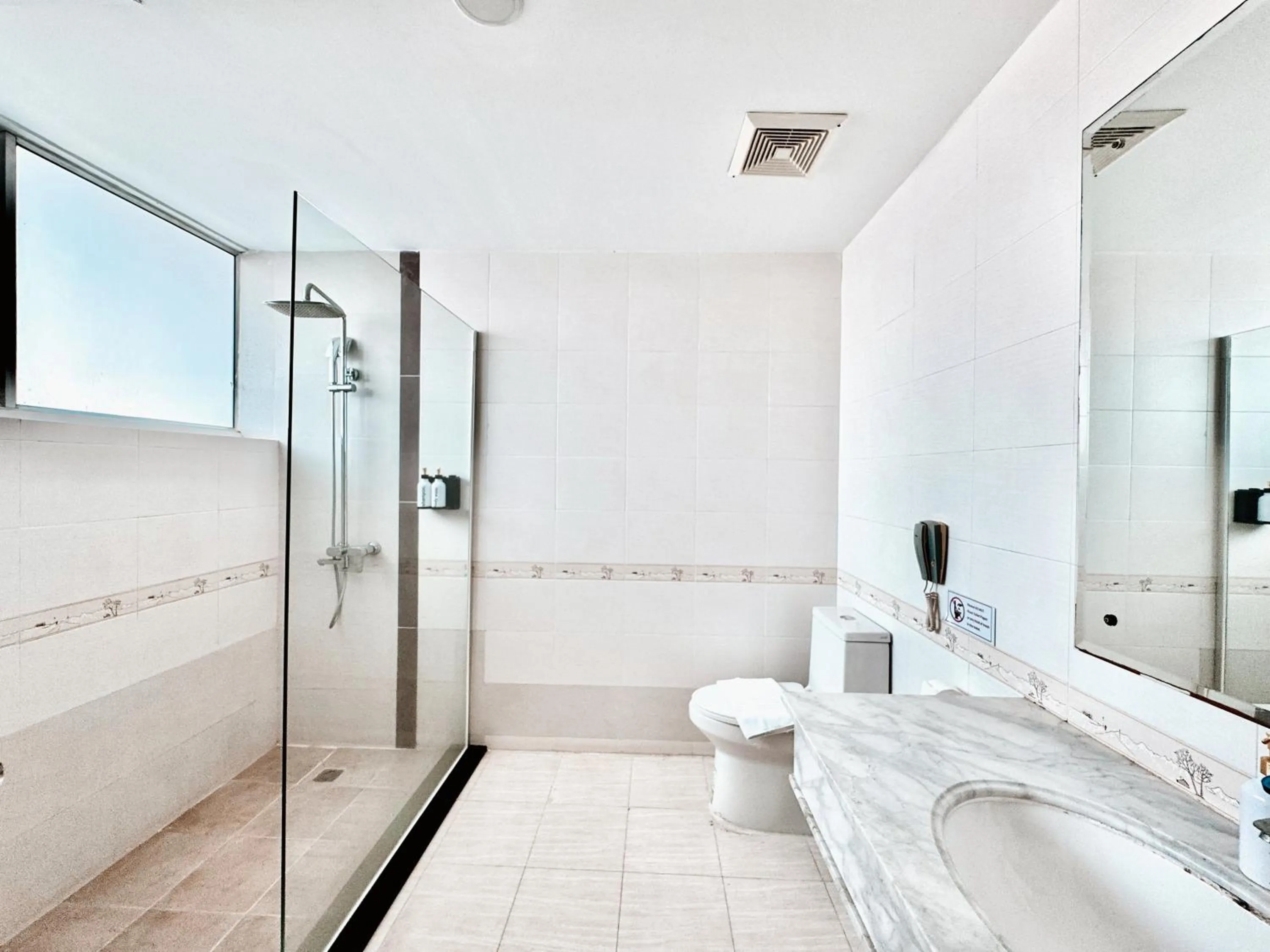 Bathroom in Hotel Sor