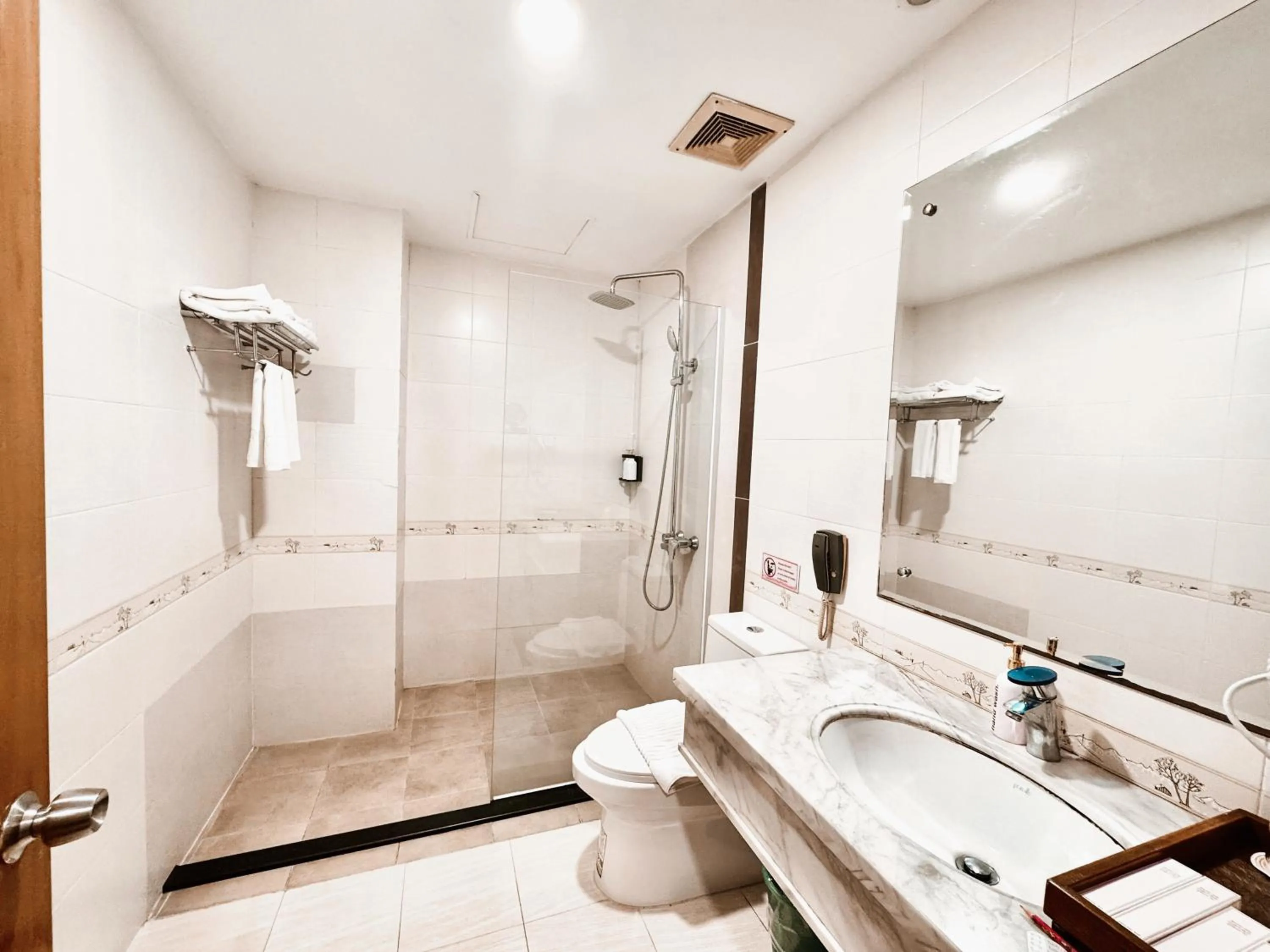 Bathroom in Hotel Sor